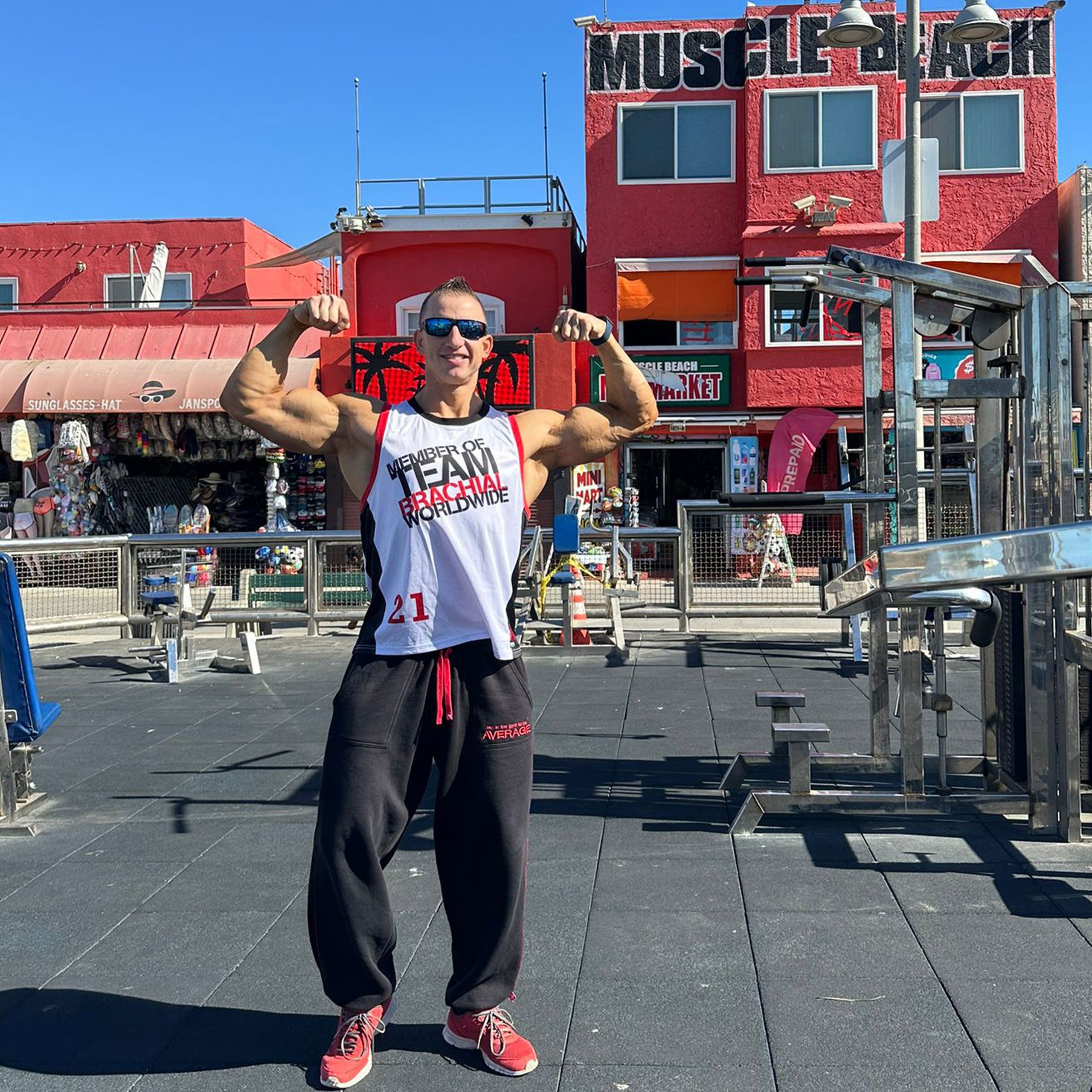 BRACHIAL THE LIFESTYLE COMPANY Sporthose Brachial Sporthose "Spacy" schwarz günstig online kaufen