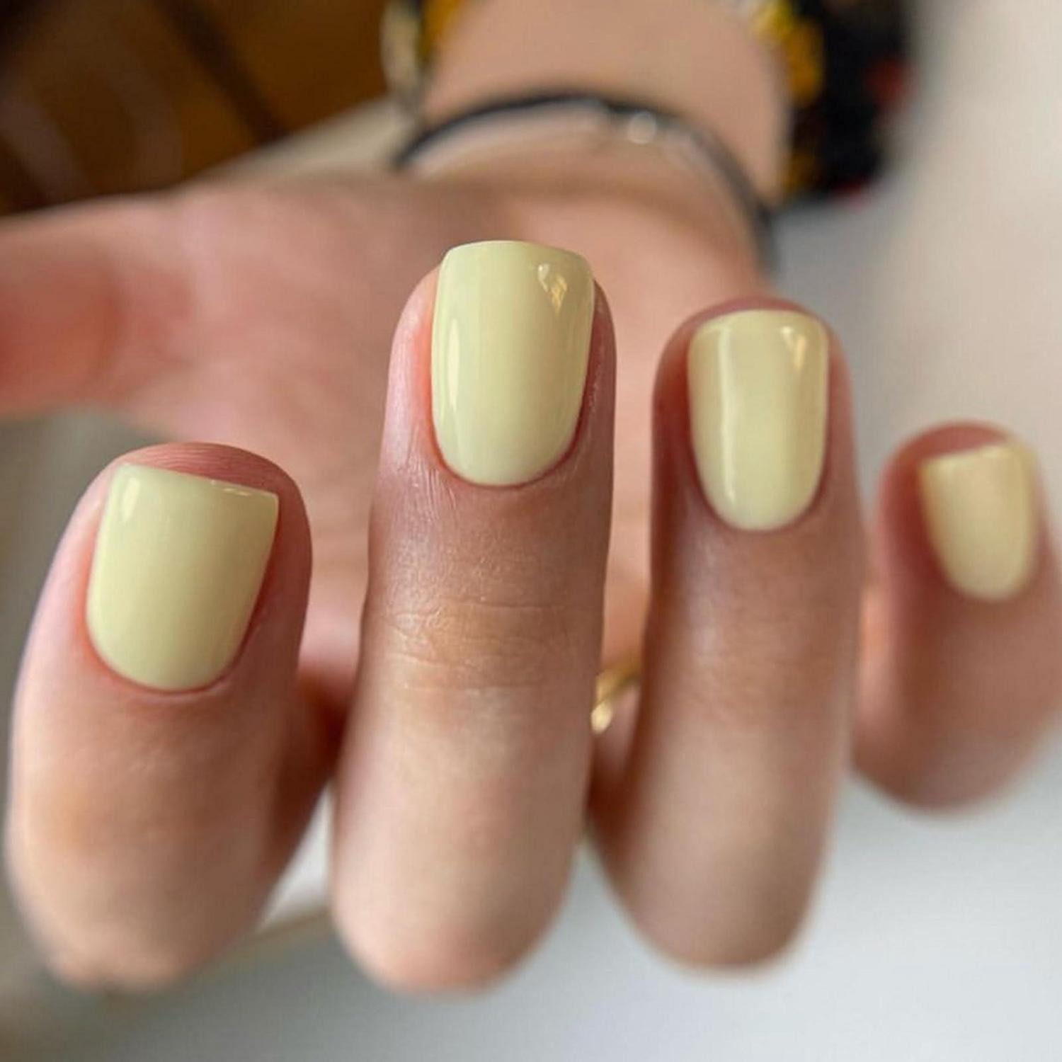 LuxusKollektion Kunstfingernägel Press on Nails Gänsegelb kurz eckig 24 Stück, 24-tlg.