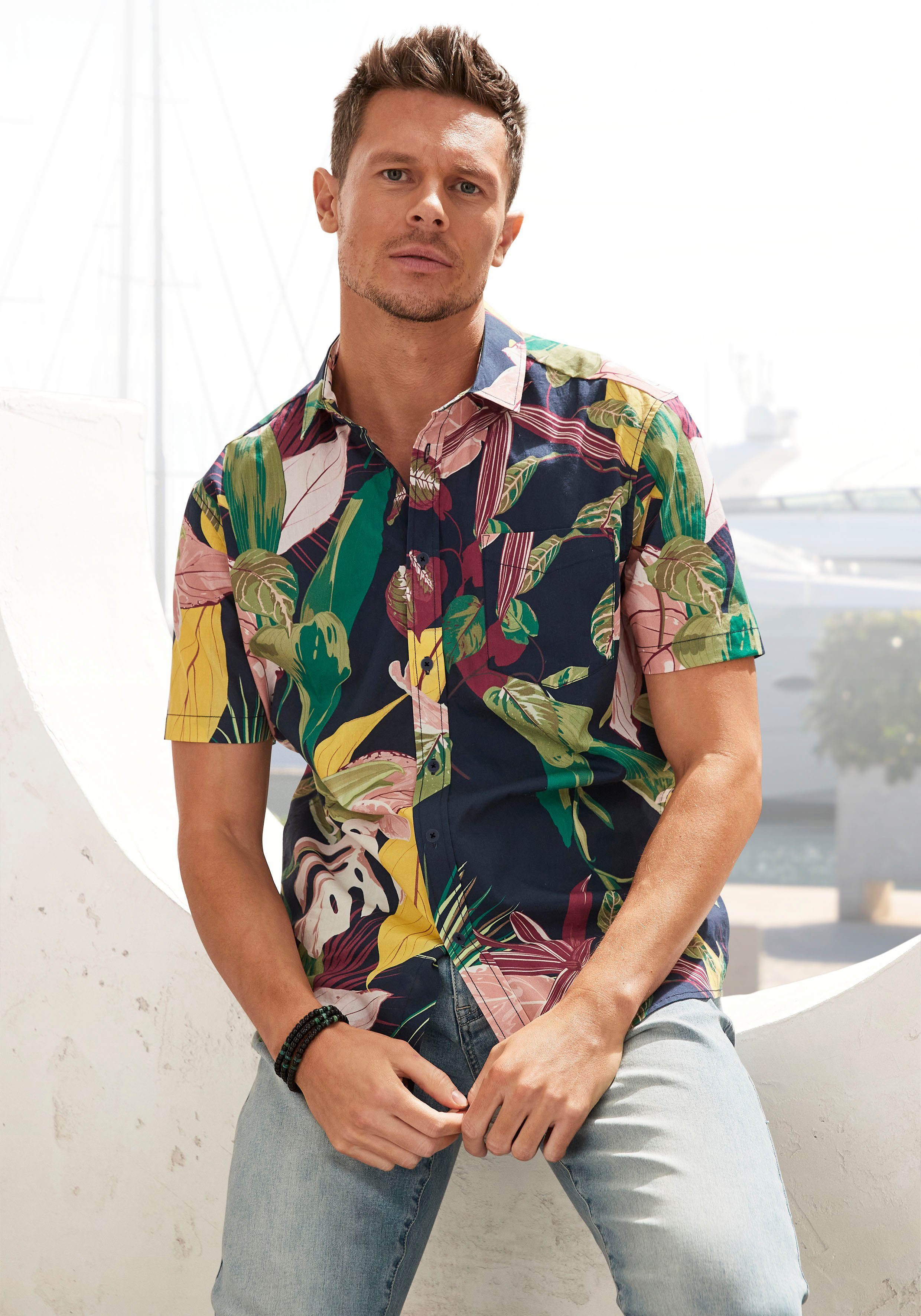 Beachtime Hawaiihemd mit mehrfarbigem Palmendruck