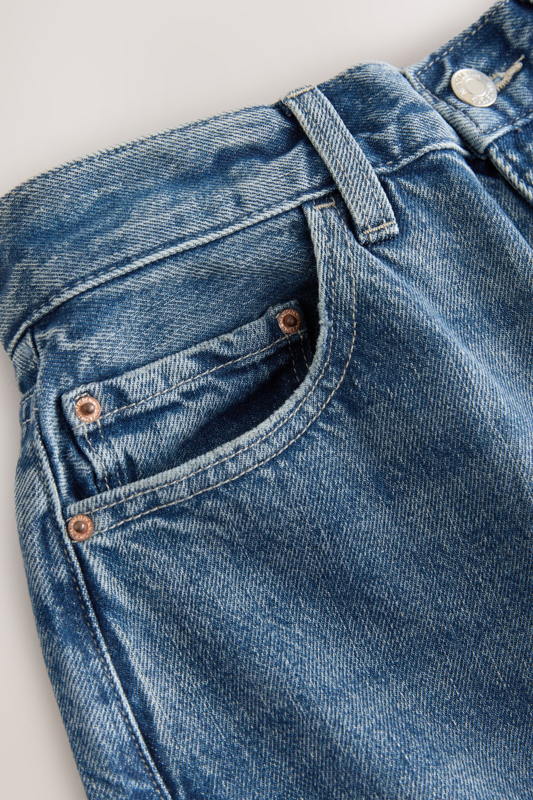 Next Weite Jeans Authentische City Hochbund-Jeans mit weitem Bein (1-tlg)