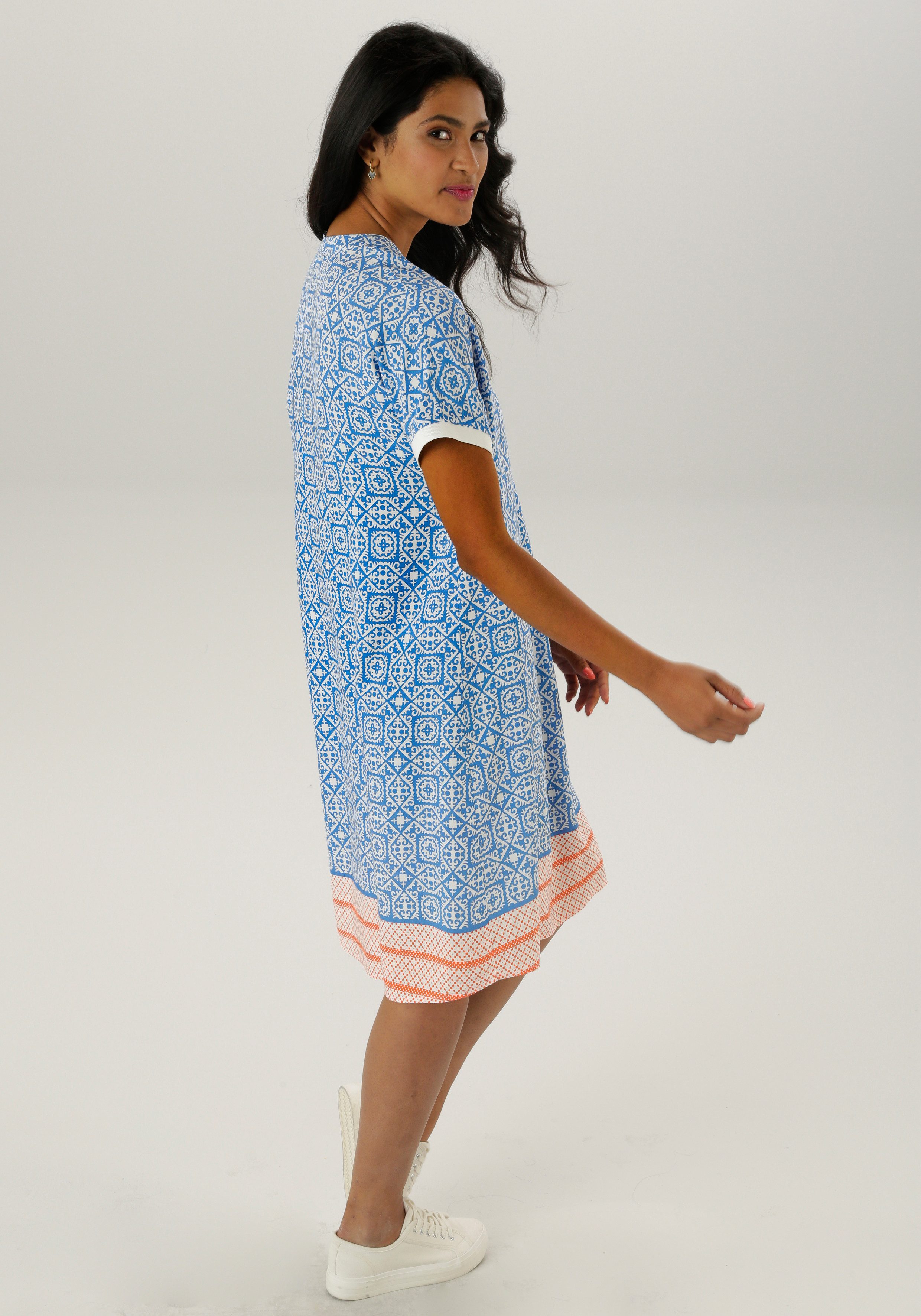 Aniston SELECTED Blusenkleid mit farbharmonischen Ornamenten-Musterung günstig online kaufen
