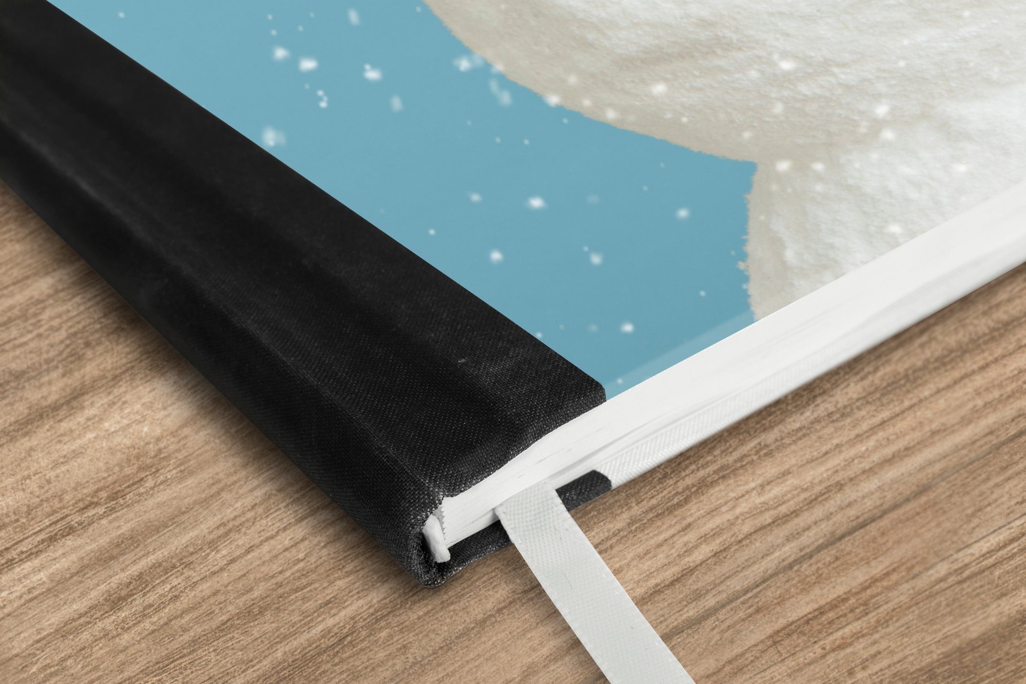 Thumbnail - MuchoWow Notizbuch Ein glücklicher Schneemann zu Weihnachten mit einem hellblauen Hinterg, Notebook, Notizblock a5, Tage...