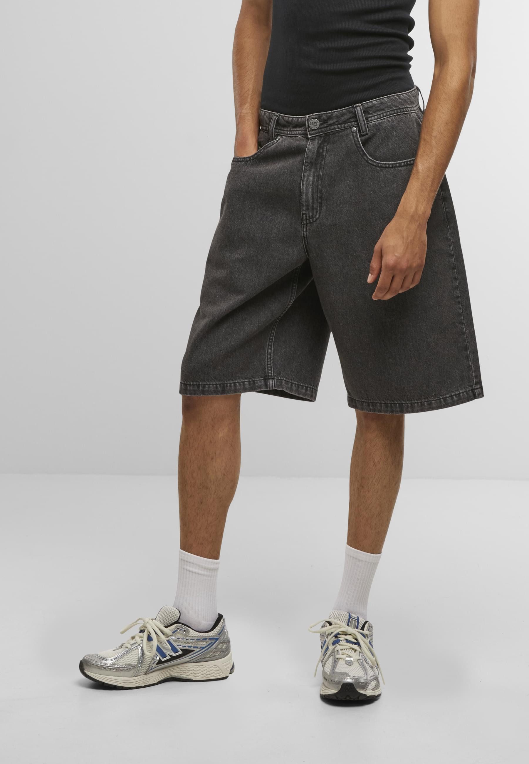 DEF Shorts DEF DEF SKATER Shorts (1-tlg)