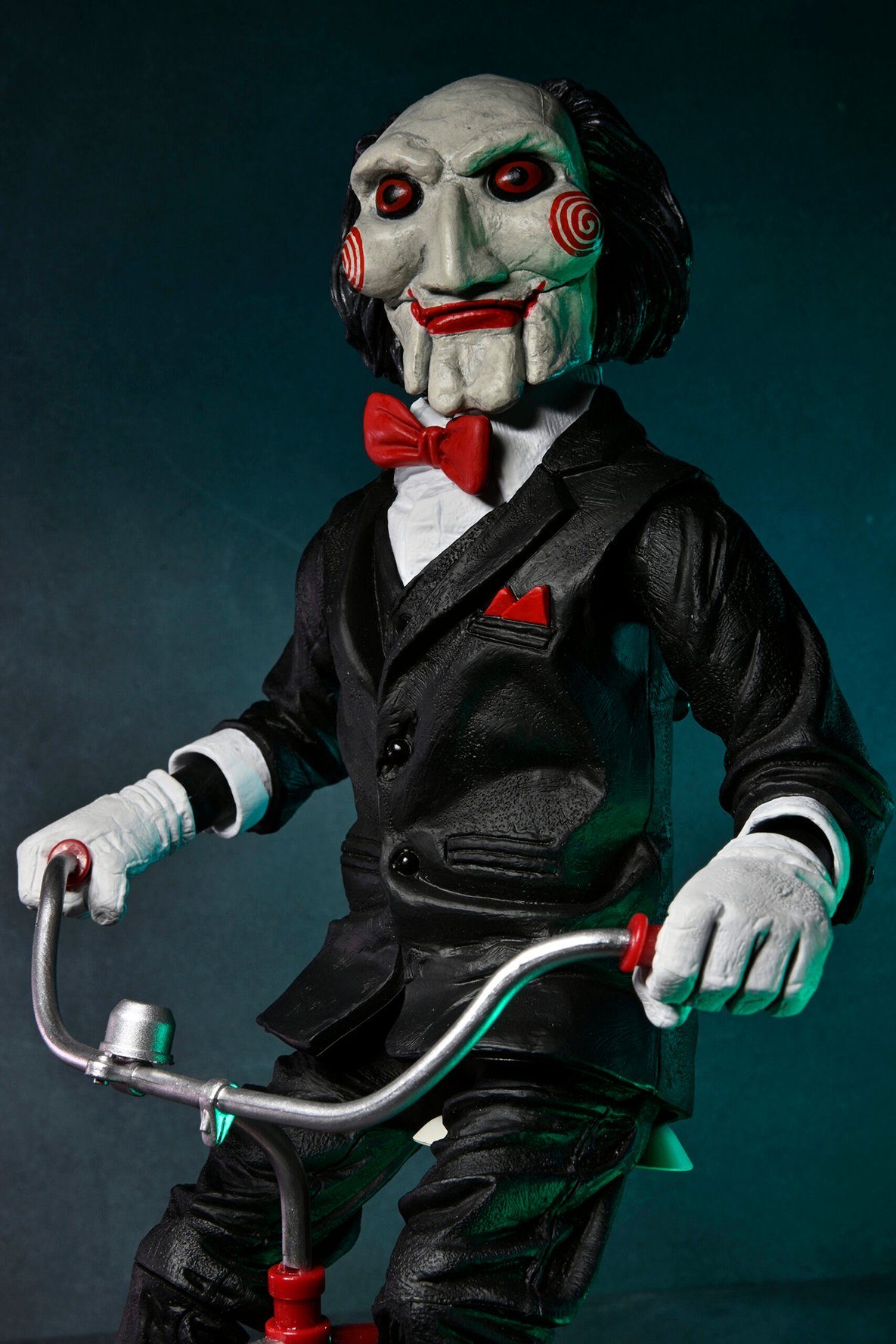 NECA Actionfigur Saw 12 Actionfigur Billy mit Dreirad inkl. Soundfunktion