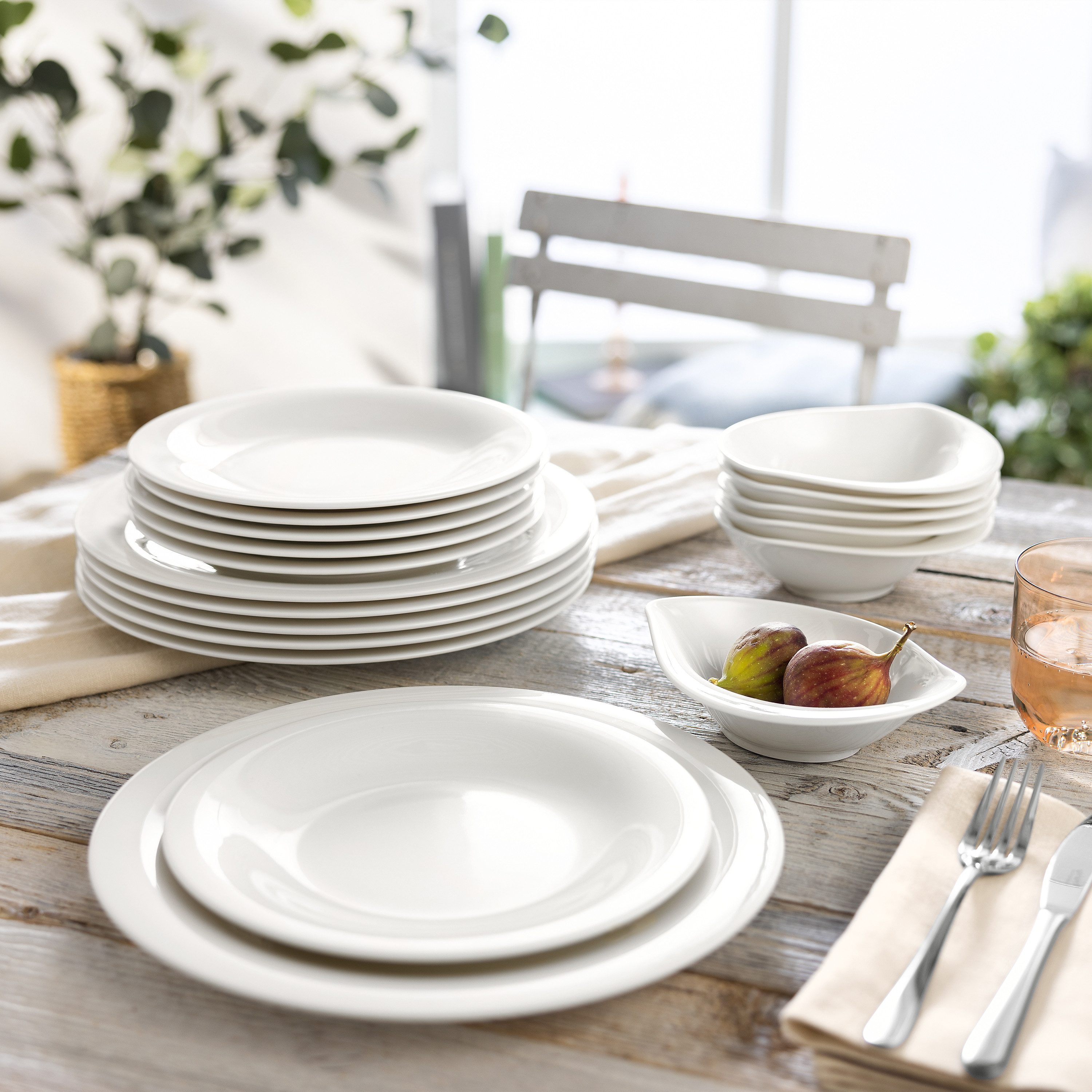 like. by Villeroy & Boch Geschirr-Set Essential Dinner-Set (18-tlg), 6 Personen, Porzellan, Premium Porzellan