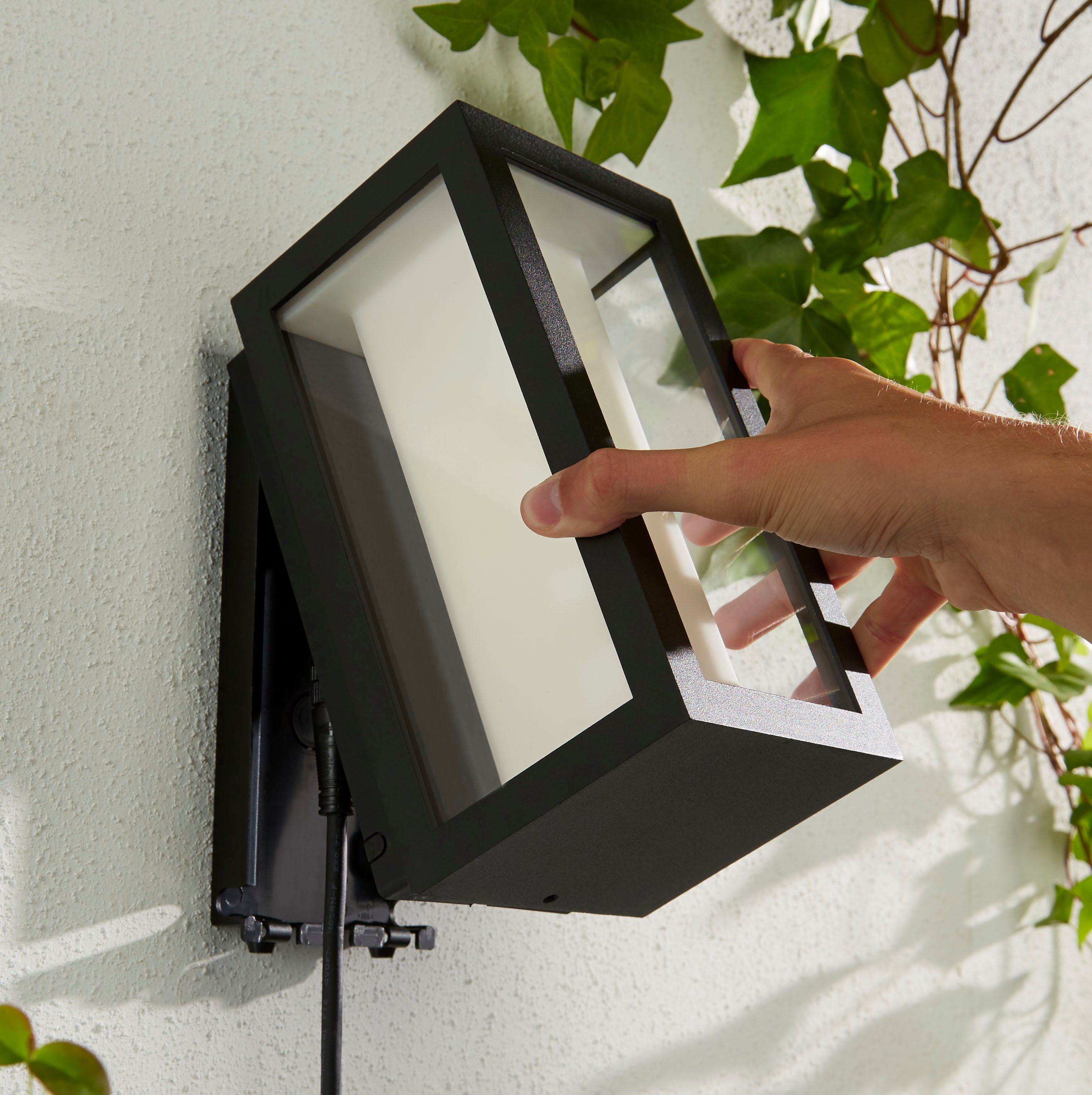 Philips Hue LED Außen-Wandleuchte Impress, Dimmfunktion, Farbsteuerung, Smart Home, Timerfunktion, LED fest integriert, Farbwechsler, inkl. Verlängerungskabel und Verbindungselement