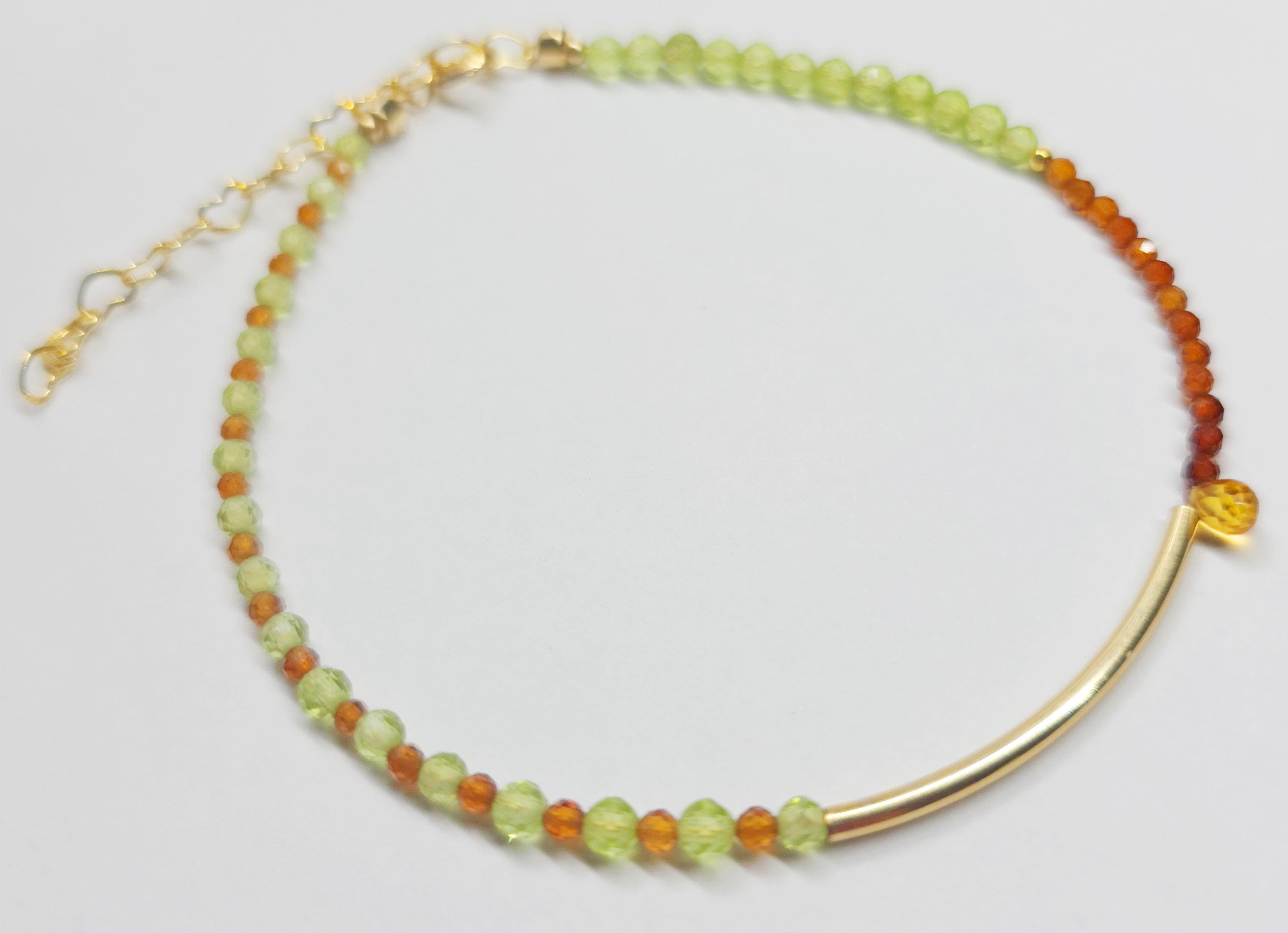 GOLDEN Charm-Armband Feines Peridot & Orange Granat Armband mit Citrin, 14K Gold Filled