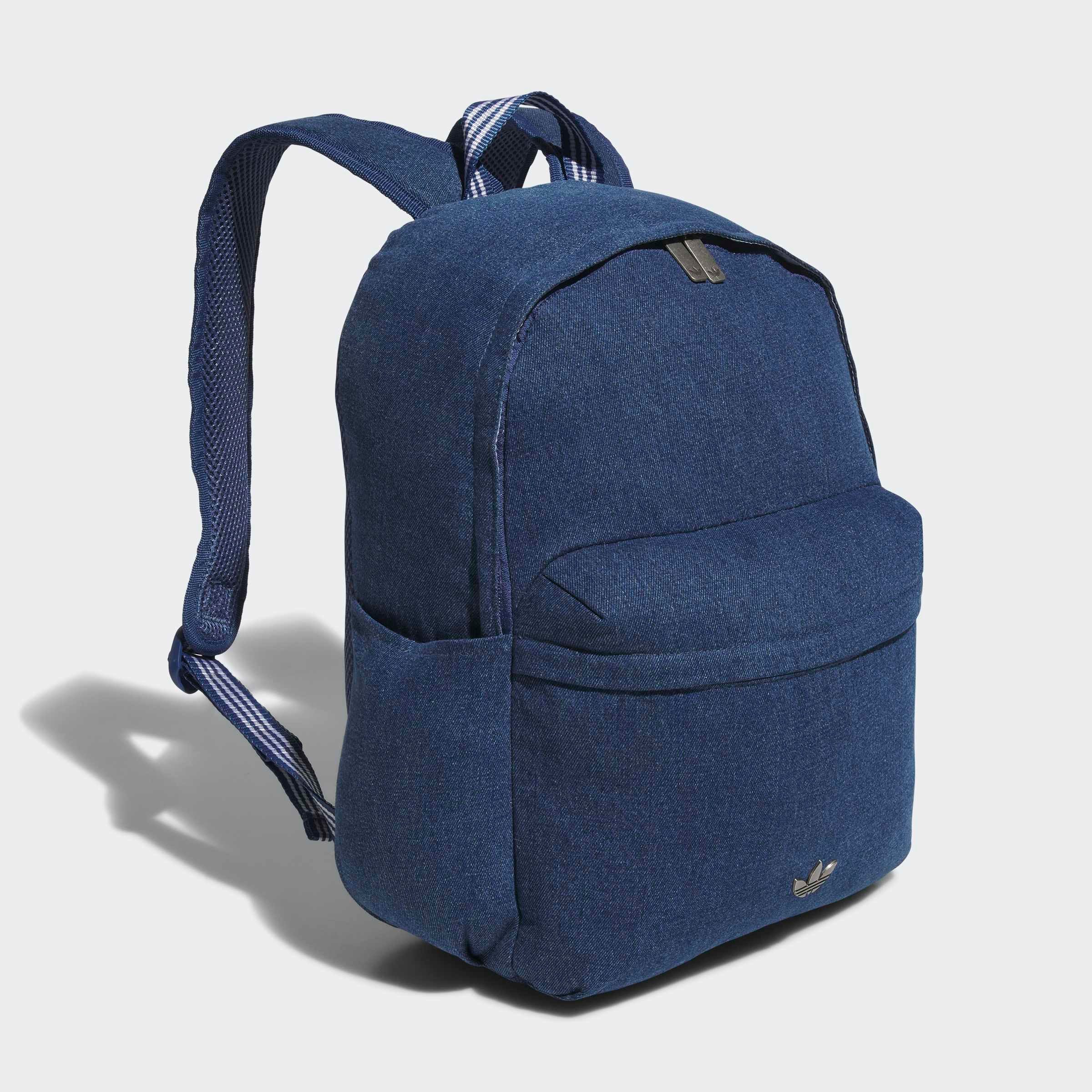 adidas Originals Rucksack ADICOLOR CLASSIC DENIM. Reduzierter Preis € 26,99. Unverbindliche Preisempfehlung € 33,00