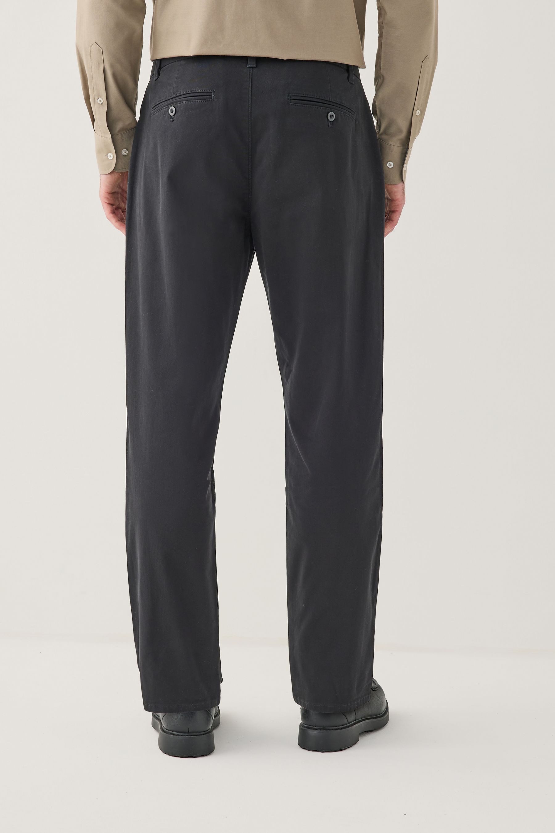 Next Bundfaltenhose Regular Fit Chinohose mit Stretch (1-tlg)