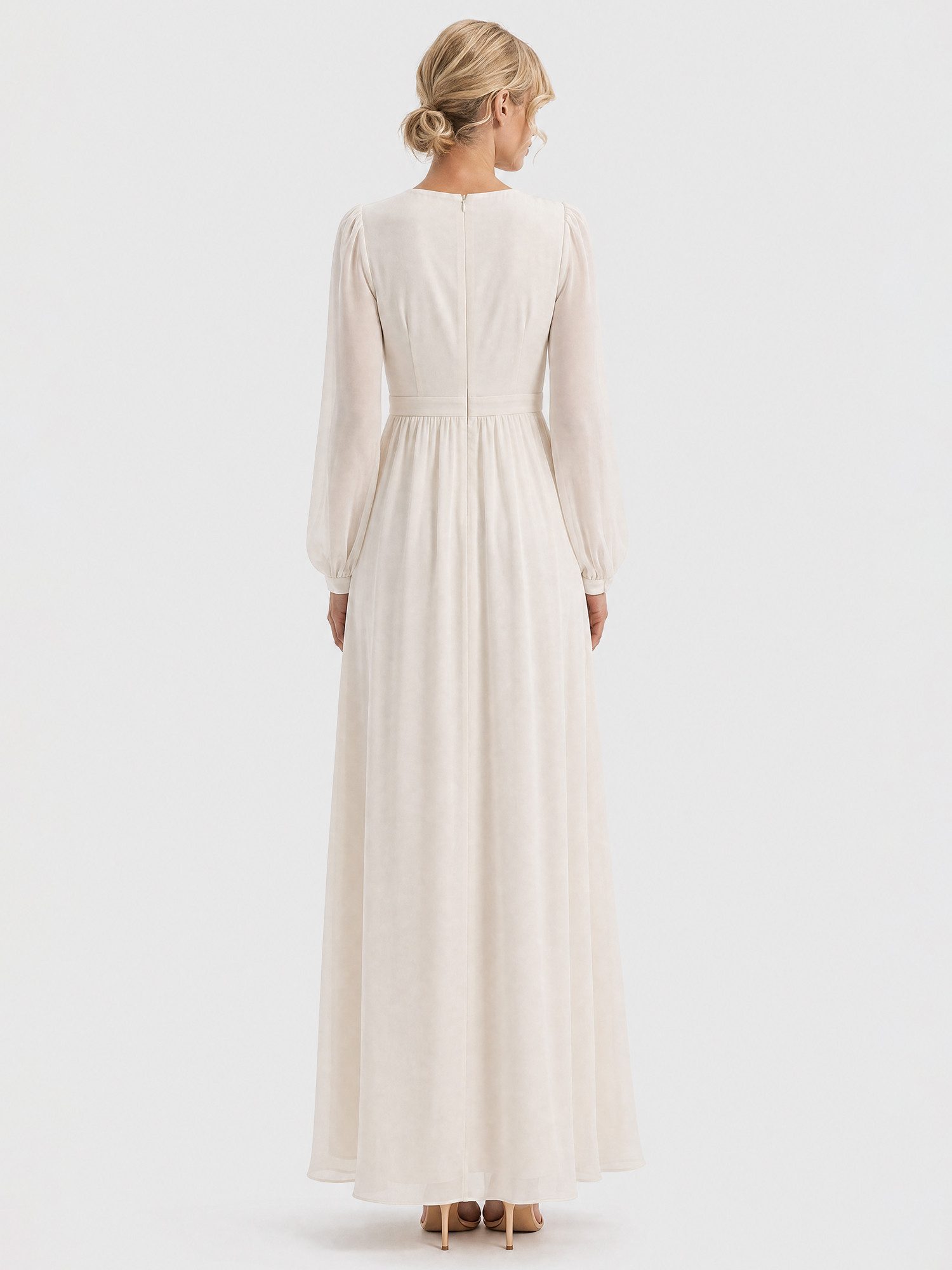 Apart Brautkleid aus Chiffon mit semitransparenten Ärmeln
