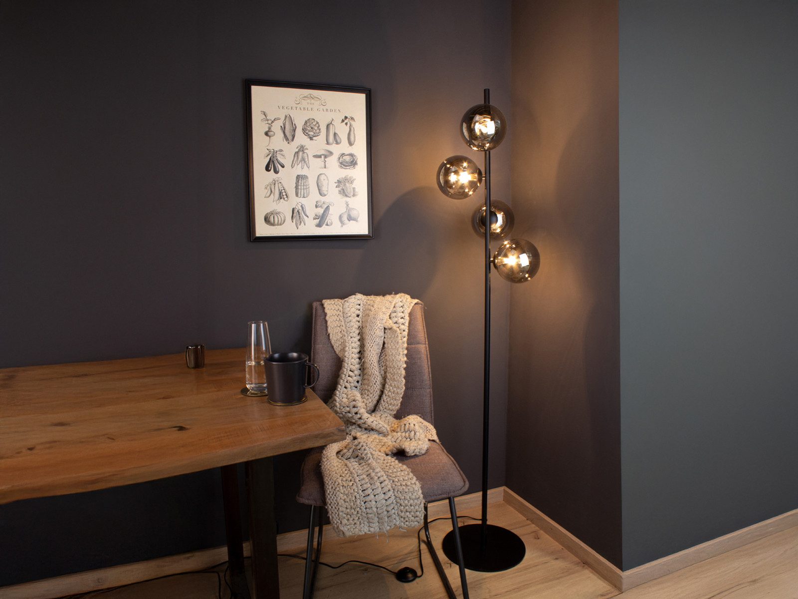Luce Ambiente Design LED Stehlampe mit Rauchglas-Kugeln Höhe 160cm, Dimmfunktion, LED wechselbar, Warmweiß, ausgefallene Bauhaus Lampe inkl. G9 Leuchtmitteln in 3 Stufen dimmbar
