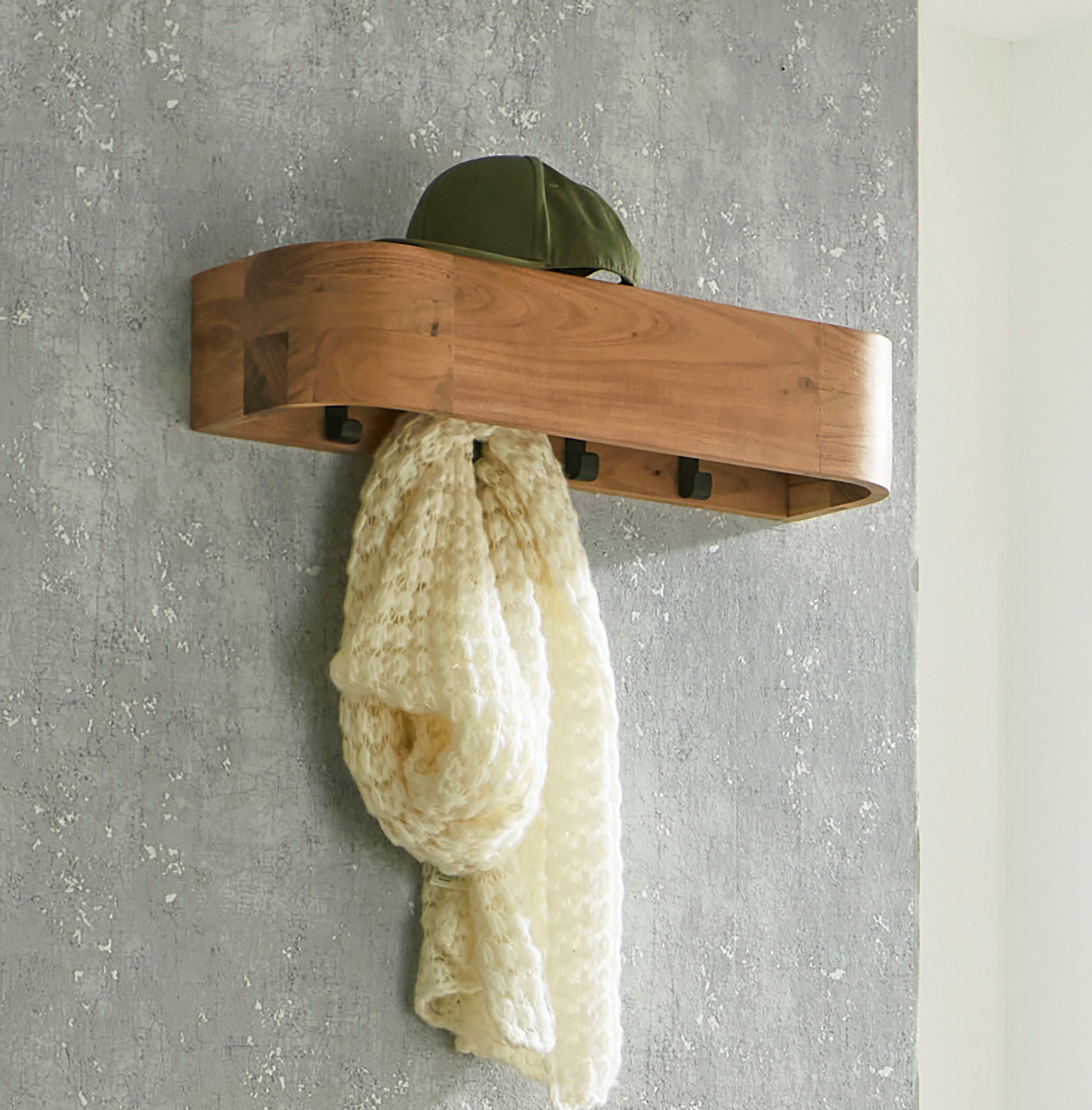 HAKU Wandgarderobe (1 St), rechteckig - aus Massivholz Braun - B/T/H 60/20/13 cm