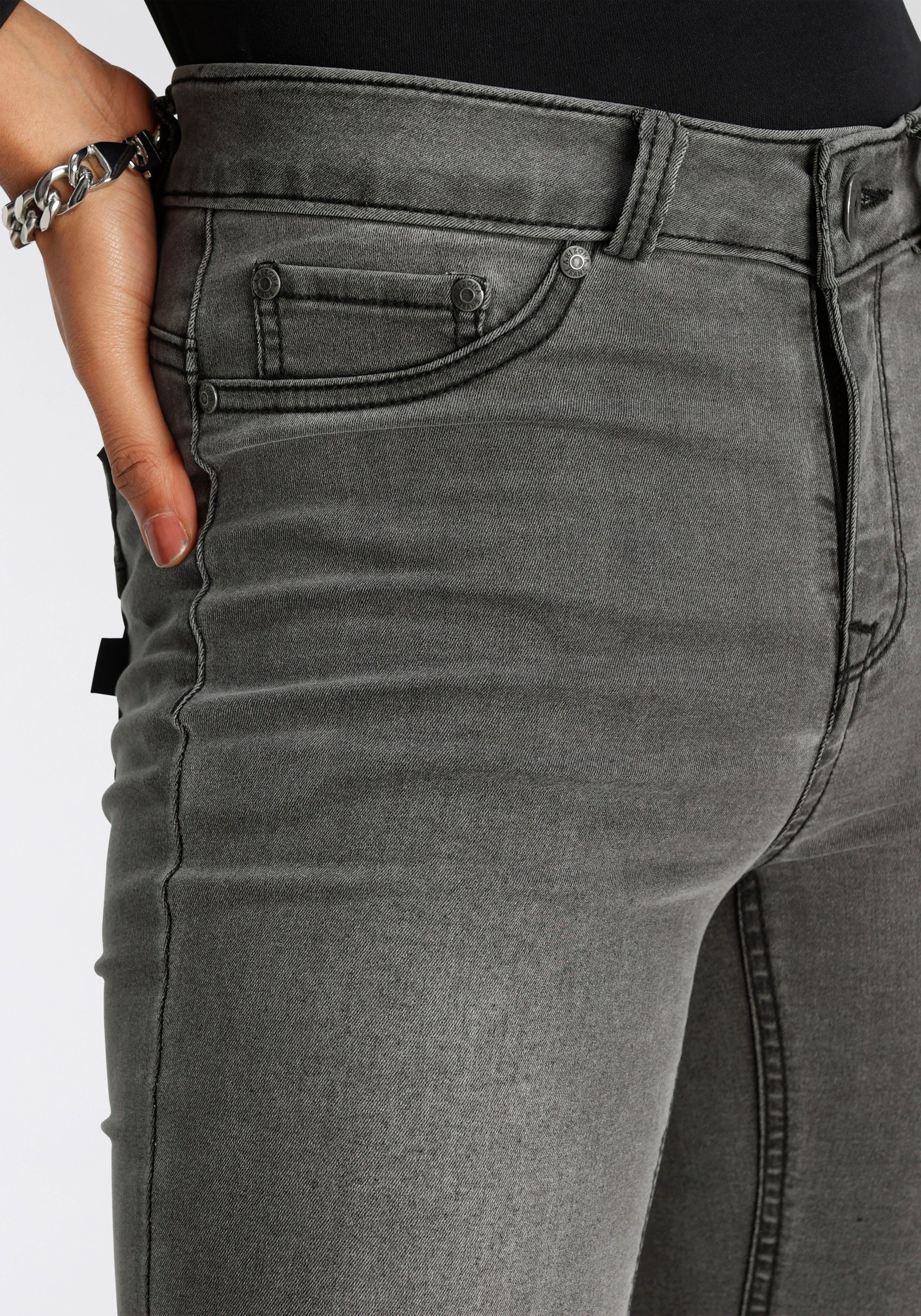 Arizona Bootcut-Jeans Ultra Stretch High Waist mit grey-used Shapingnähten