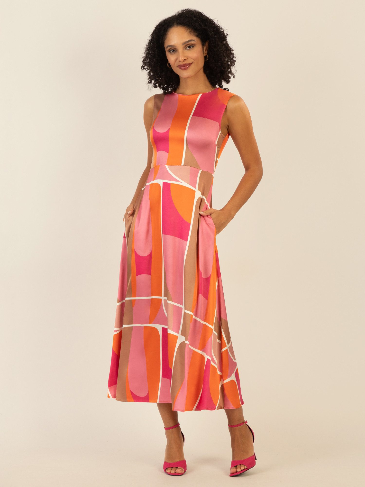 mint & mia Maxikleid aus Satin mit grafischem Print günstig online kaufen