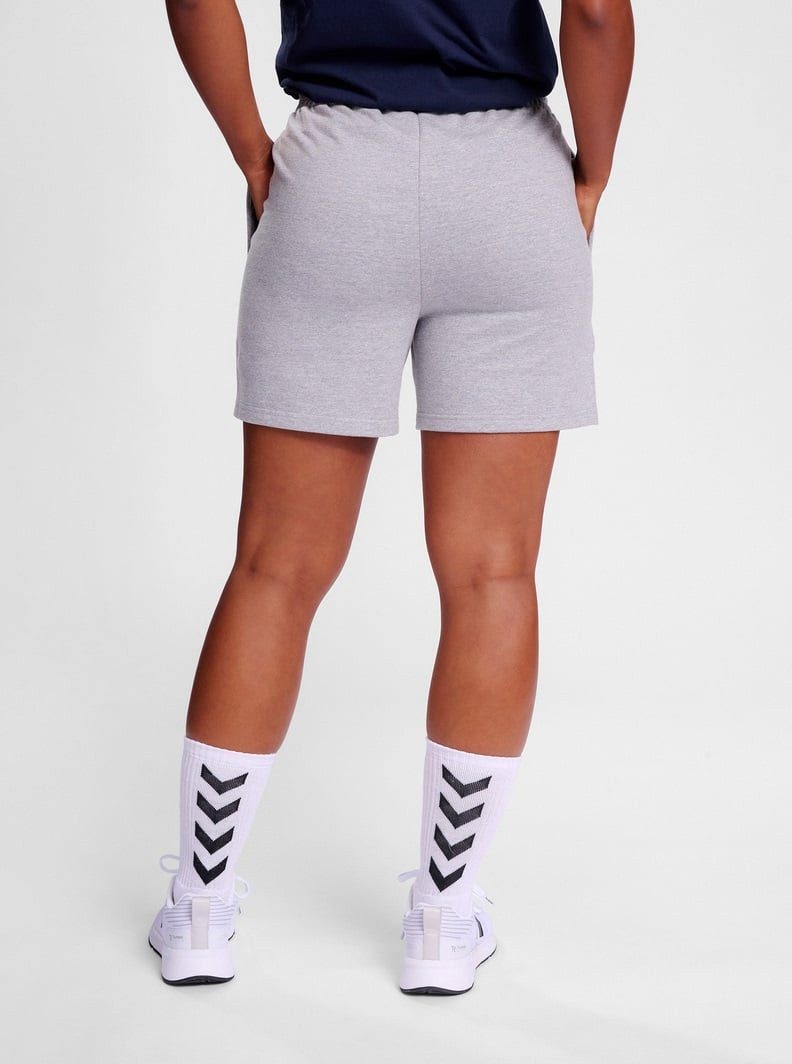 hummel Sweatshorts Freizeithose hmlGO 2.0 (Bio-Baumwolle) kurz grau Damen – Bild 5 von 5