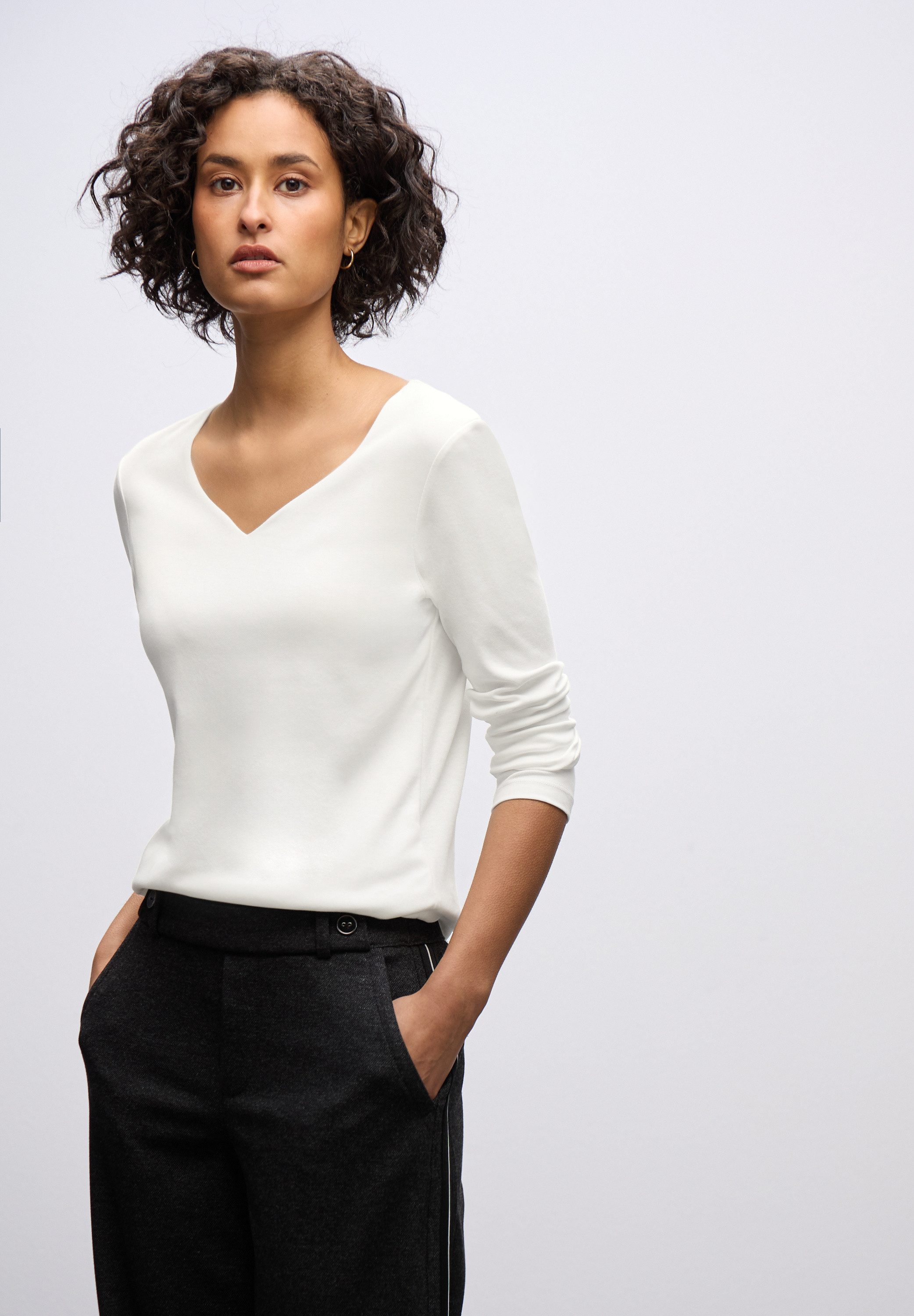 STREET ONE Langarmshirt mit Herz-Ausschnitt günstig online kaufen