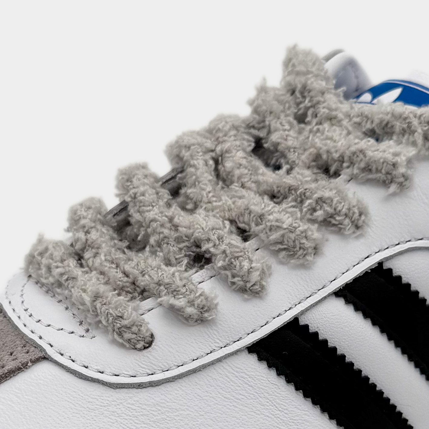 Kicksarchive Schnürsenkel FLUFFY Schnürsenkel Fuzzy Laces Plüsch Sneaker Sc günstig online kaufen