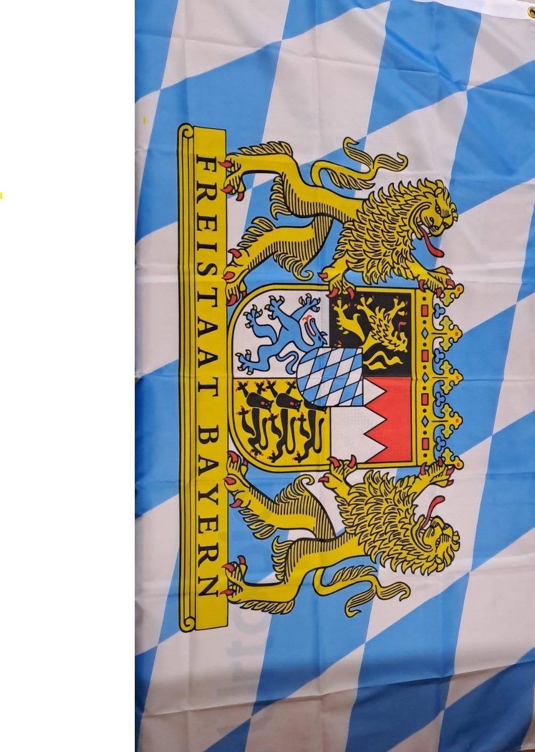 trends4cents Flagge Flagge Bayern Löwe mit Spruch Freistaat 90 x 150 cm Fahne mit 2 Ösen (1-St), Langlebig und farbecht