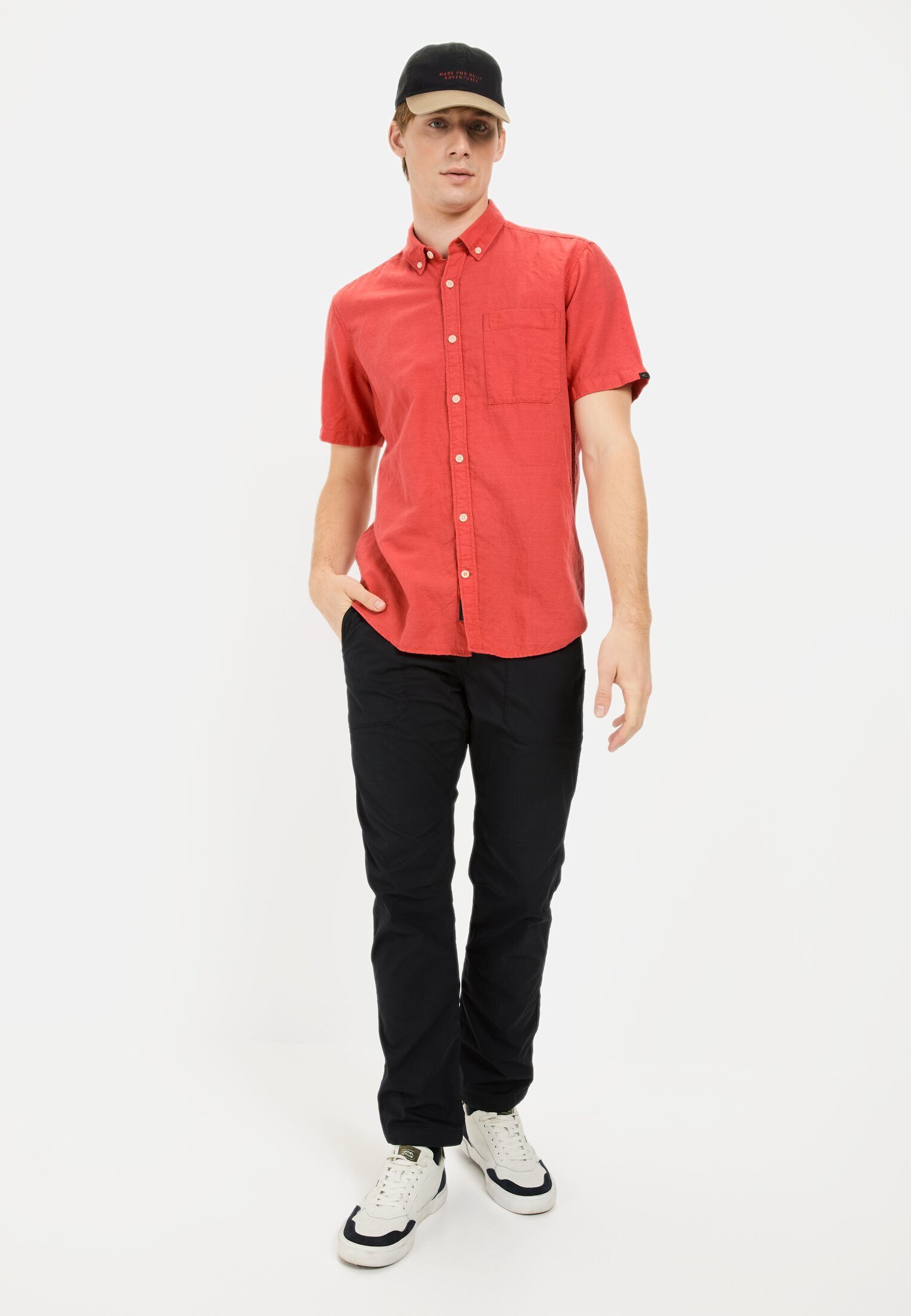 camel active Kurzarmhemd aus einem Baumwoll-Leinenmix Kurzarm Button-Down