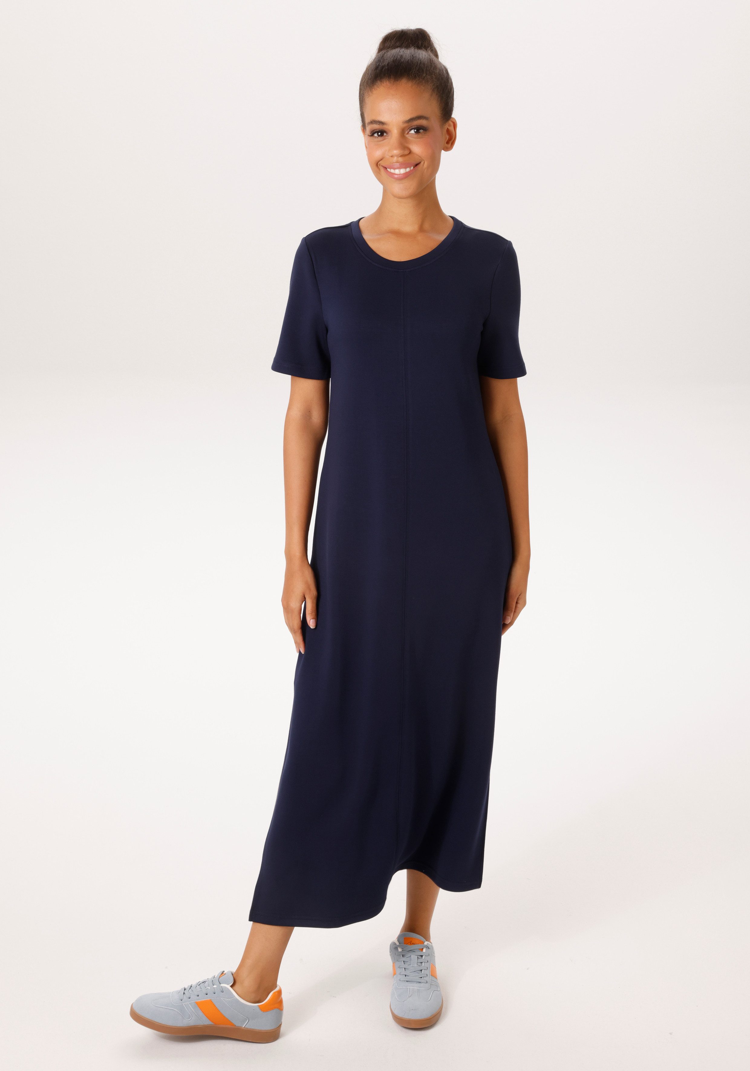 Aniston CASUAL Maxikleid mit Seitenschlitzen. € 49,99, (€ 49,99 pro 1 Stk).
