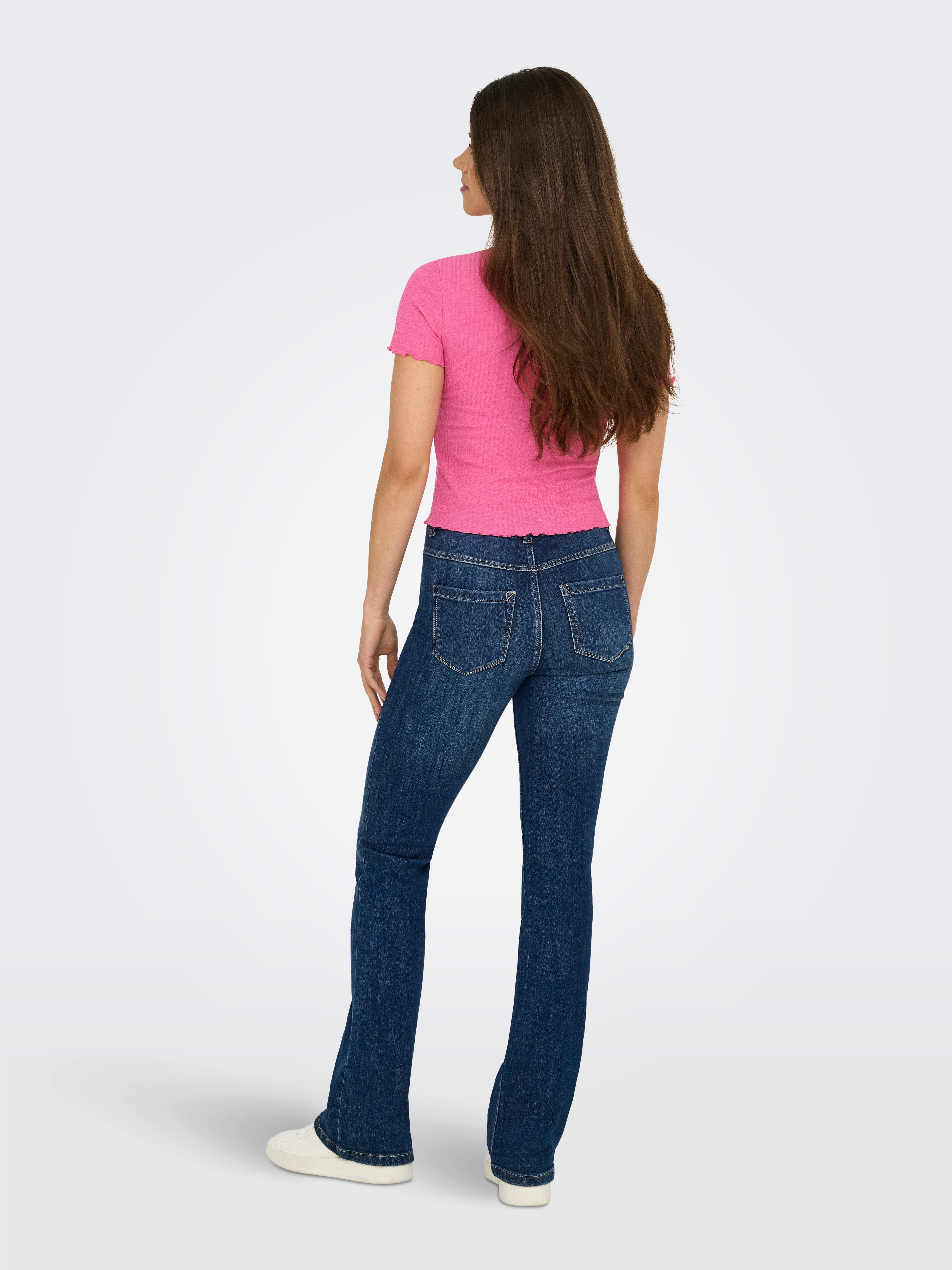 ONLY Rundhalsshirt ONLEMMA S/S SHORT TOP NOOS JRS Rundhals, modisch, regular fit, gewellter Abschluss, unifarben