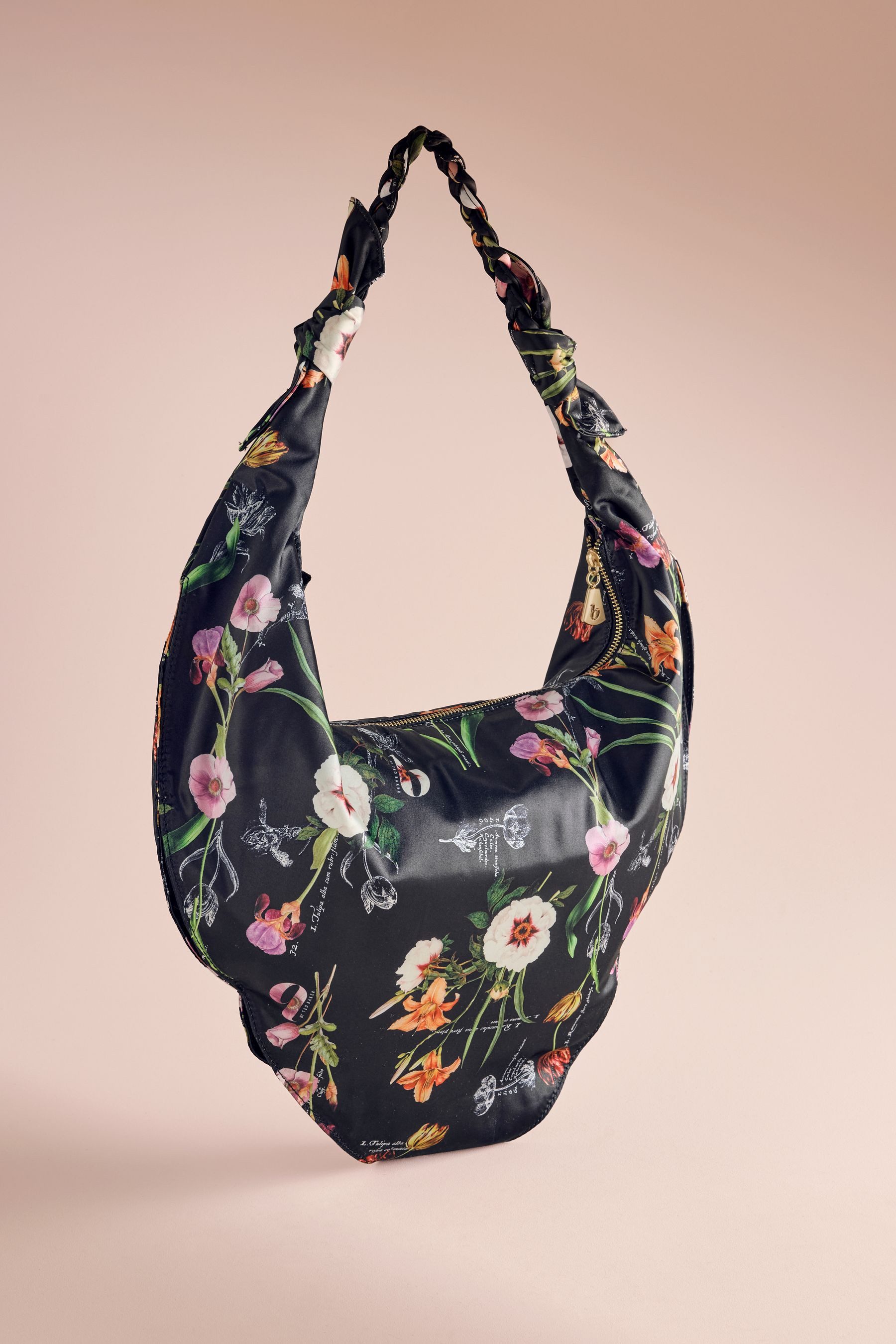 B by Ted Baker Schultertasche B by Ted Baker Schultertasche aus Satin mit Schal (1-tlg) – Bild 2 von 5