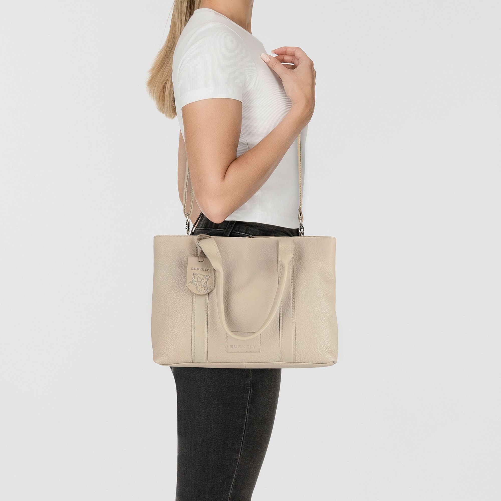 Burkely Schultertasche Soft Skylar, Leder