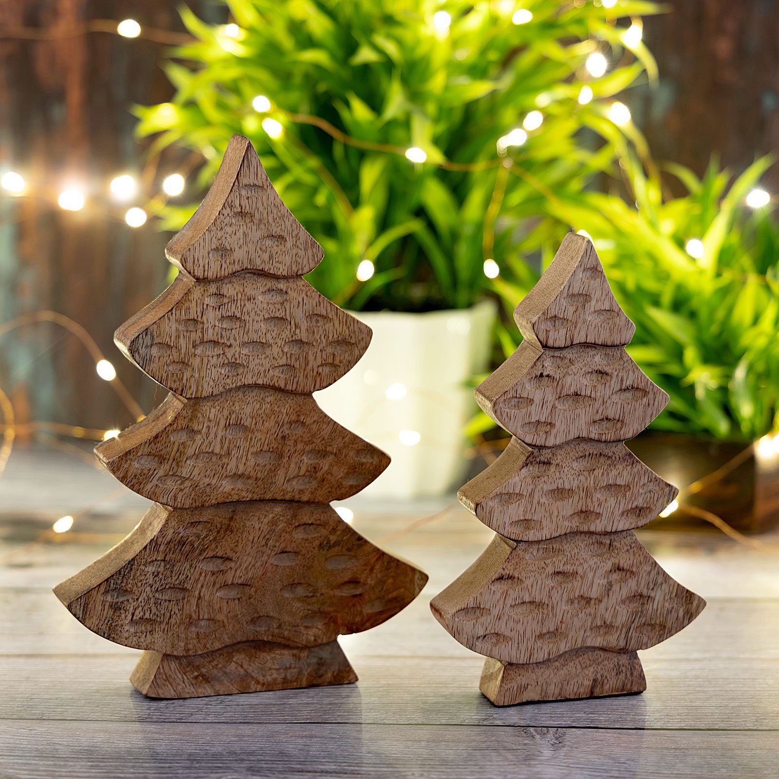 Casamia Dekoobjekt Dekofigur Baum 2er Set Holzfigur H23/20cm Weihnachtsdeko Mangoholz (2er-Set)