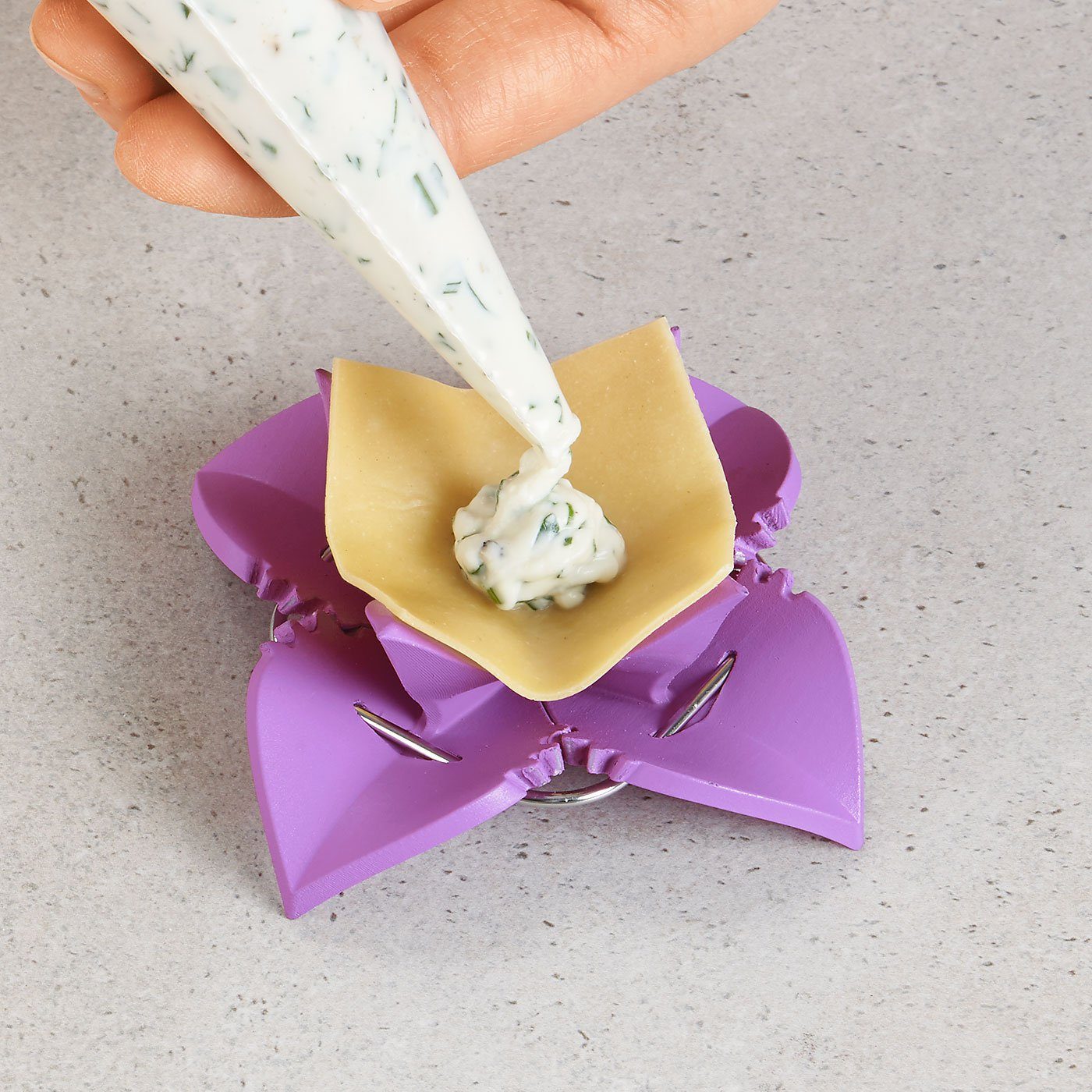 Betty Bossi Ravioliform Dumpling Maker, (2-tlg), mit Rezeptheft