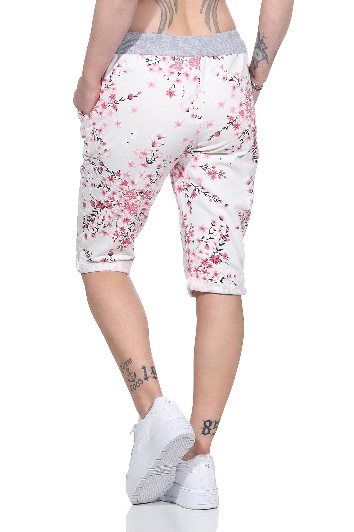 Damen Hosen Aurela Damenmode Bermudas Kurze Damen Sommerhose leichte Bermuda Shorts gemustert mit elastischen Bund und Schnürung