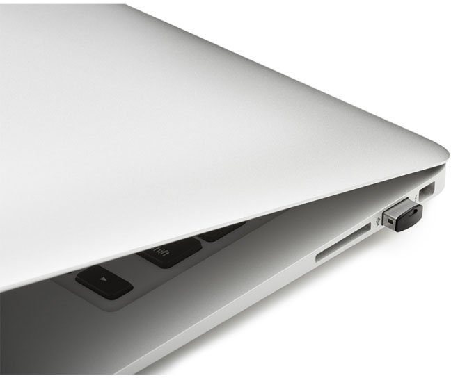 HP v222w USB-Stick (USB 2.0, Lesegeschwindigkeit 14 MB/s)