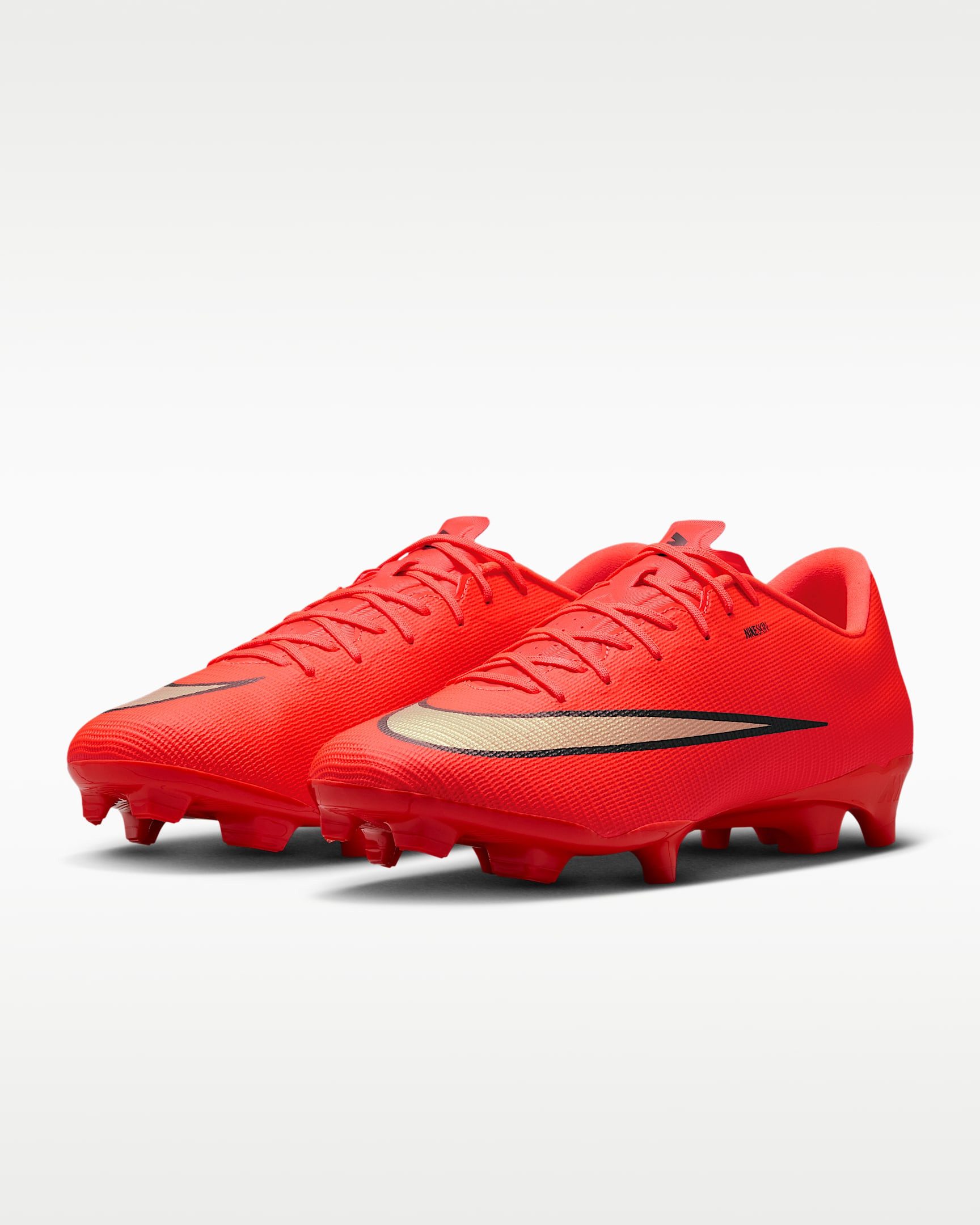 Nike Mercurial Vapor 17 Academy Fußballschuh Außensohle für Rasen und Kunstrasen, speziell für feste Böden