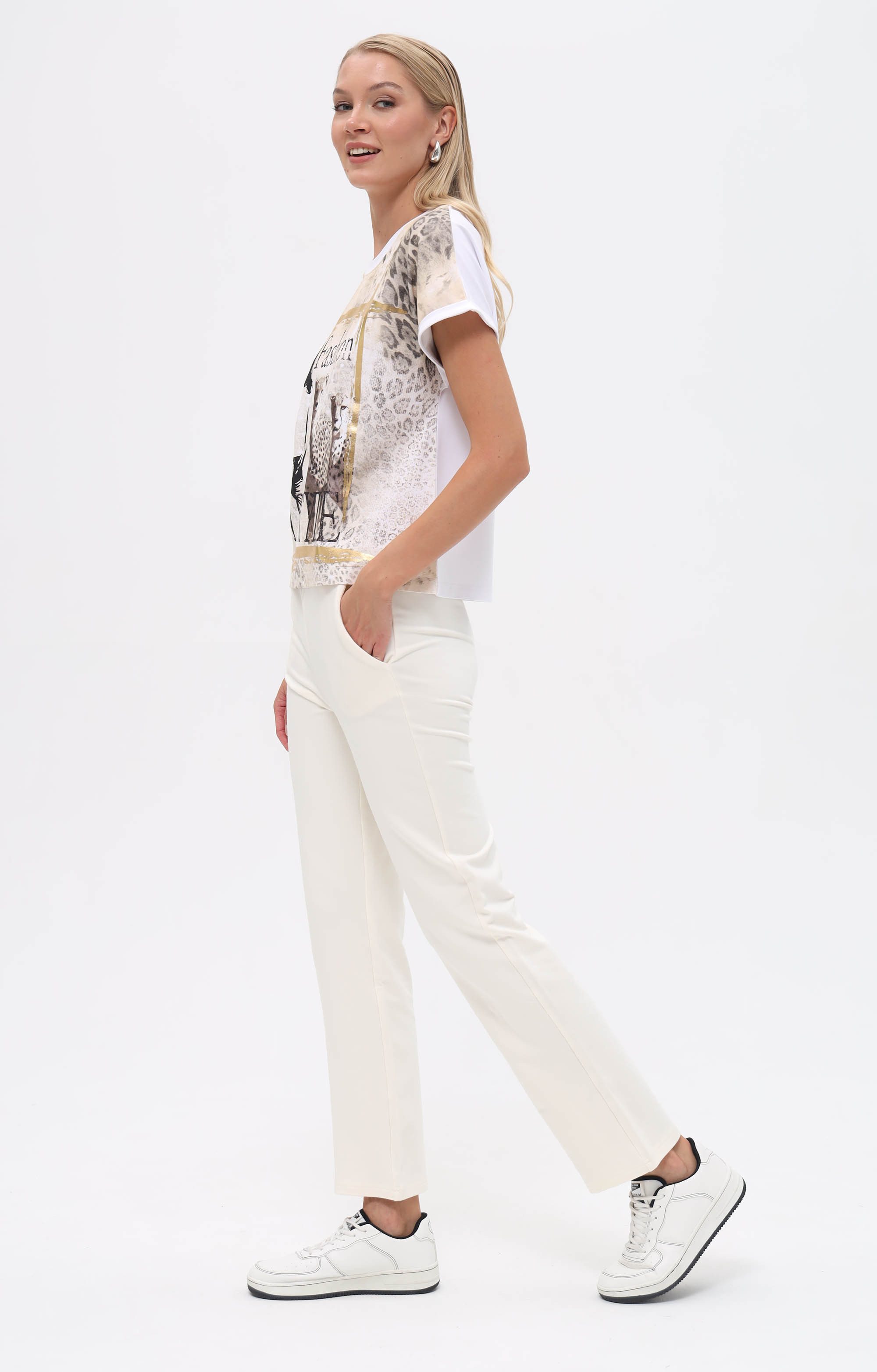 Passioni T-Shirt mit grafischem Print und metallischen Details