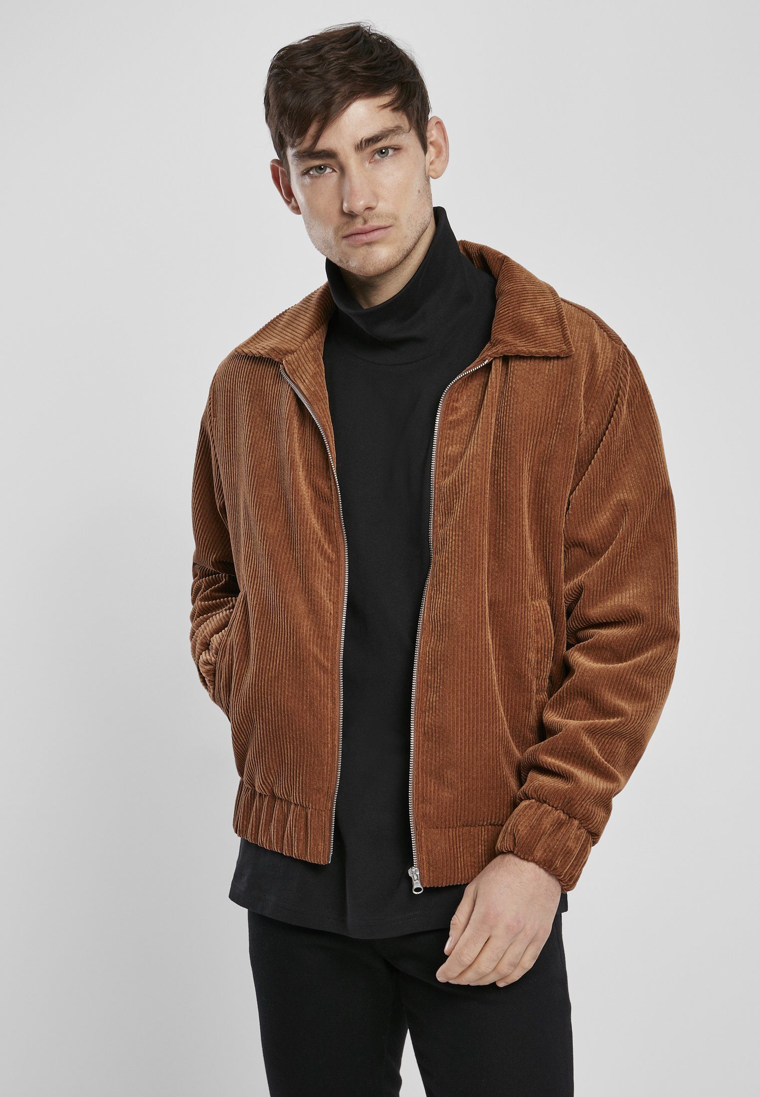 URBAN CLASSICS Outdoorjacke Komfort (1-St), Corduroy Jacket ein Stil perfektes Für Boxy von und Gefühl Männer