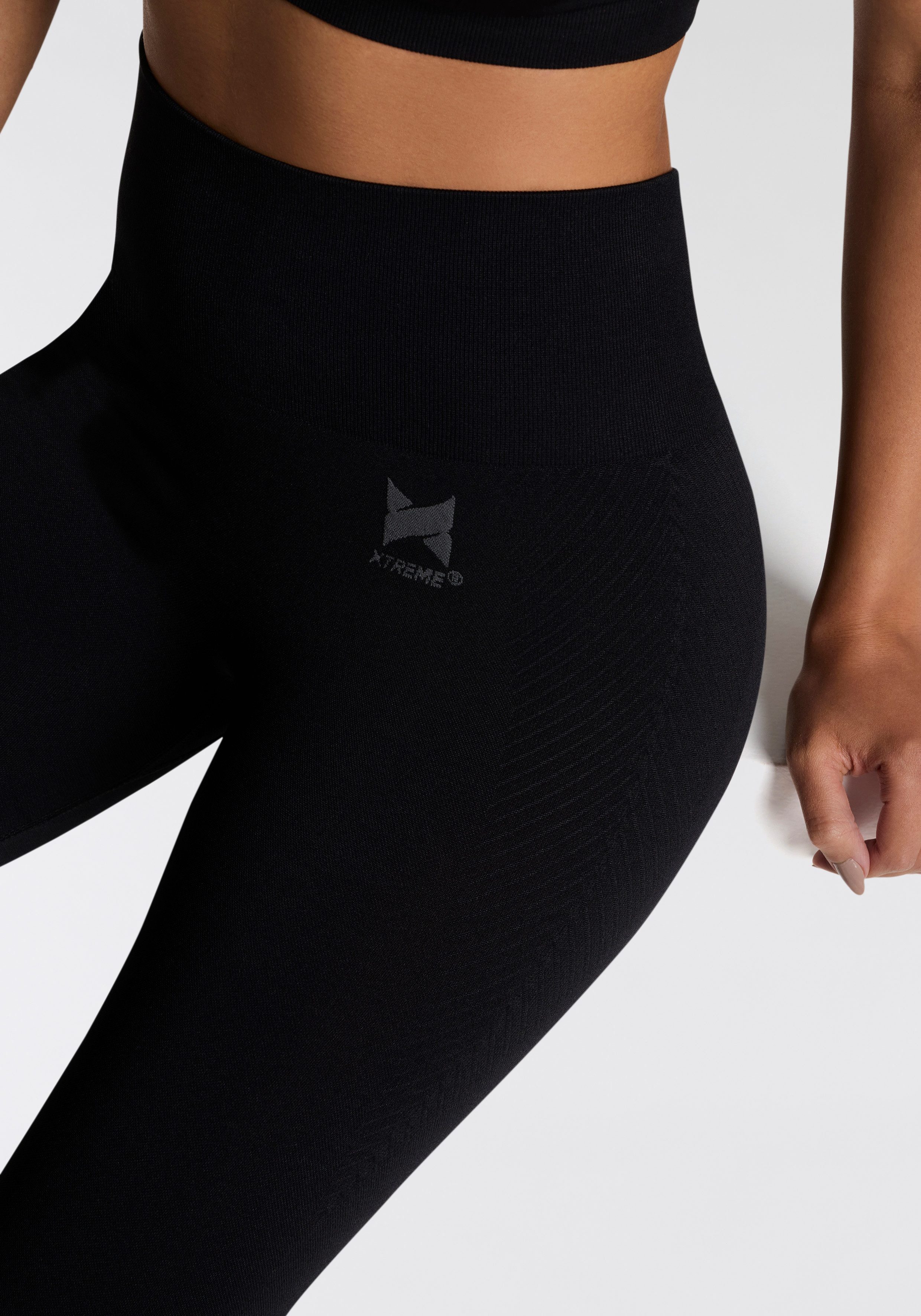 XTREME sockswear Sporthose Radlershorts mit nahtlosem Design