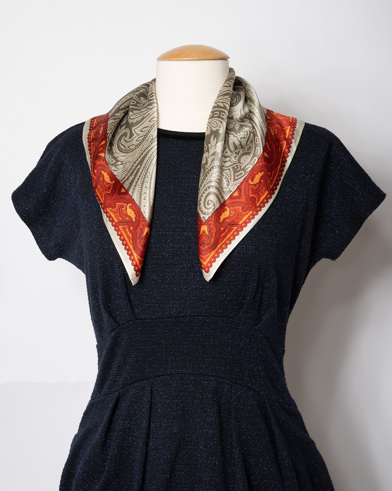 MayTree Seidentuch quadratisch Farn 53x53 taupe ziegelrot, Nickituch, Bandana-Schal, (Stück), 100% Seide