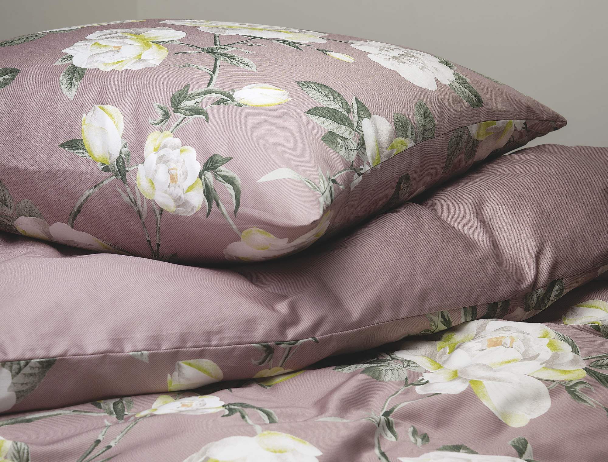 Irisette Bettwäsche Irisette Sky Mako-Satin Bettwäsche 155x220 Rosen Wende altrosa weiß, Mako-Satin, 2 teilig