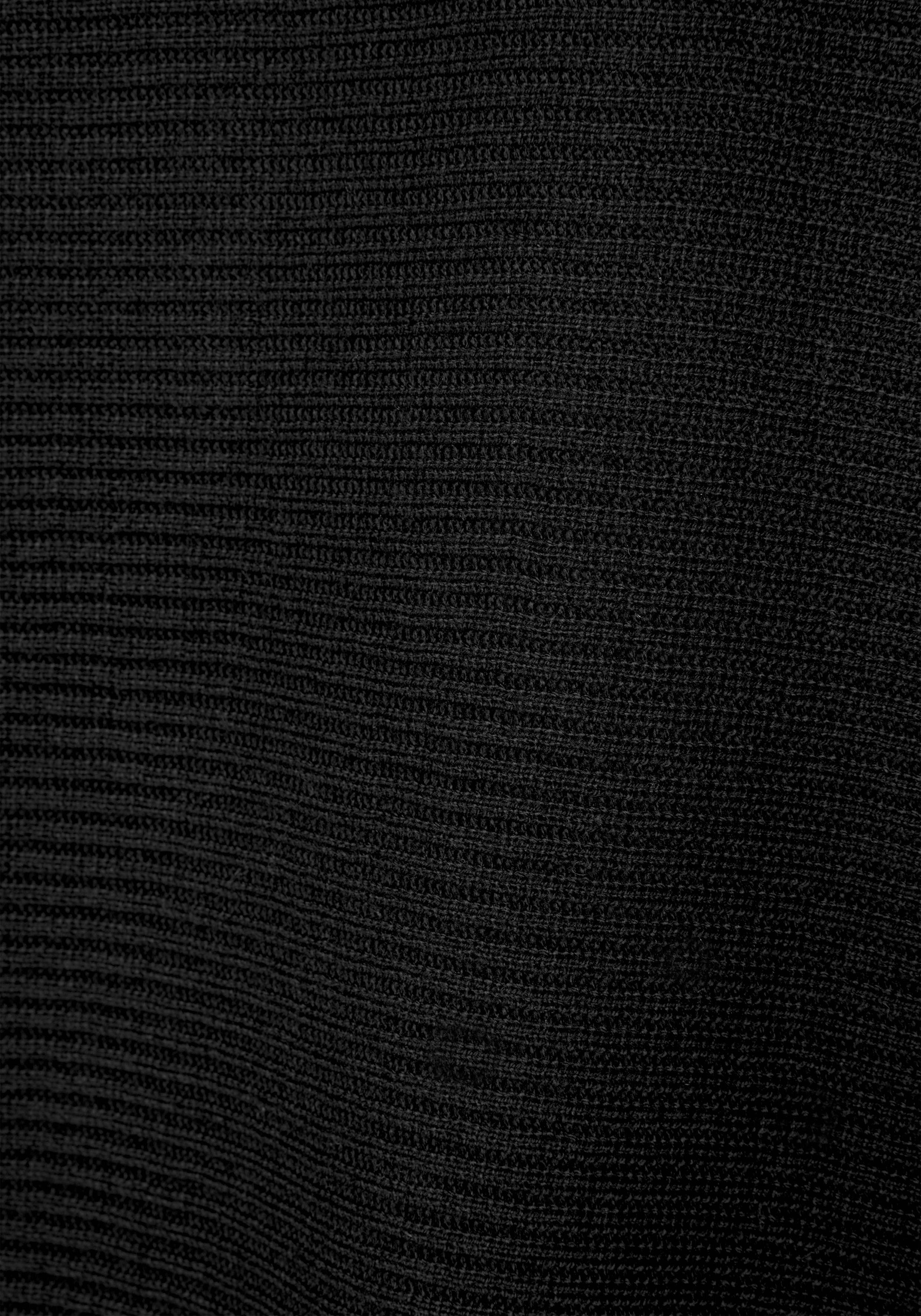LASCANA Strickkleid mit schwarz U-Boot-Ausschnitt