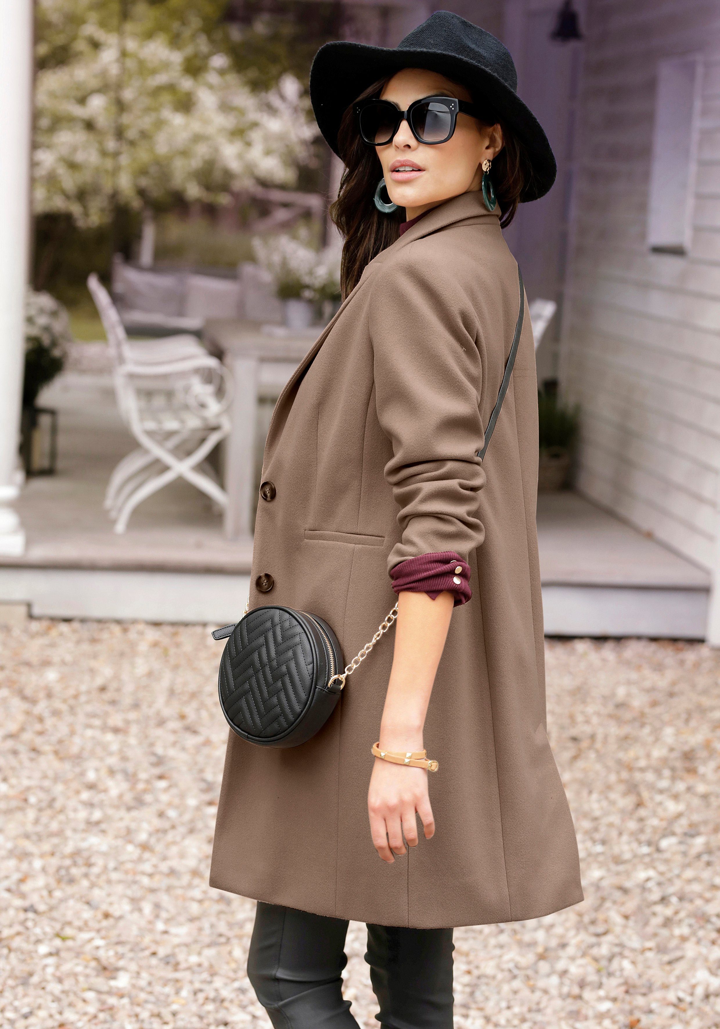 LASCANA Kurzmantel im klassischen Design, Damenmantel, Blazermantel, casual-chic