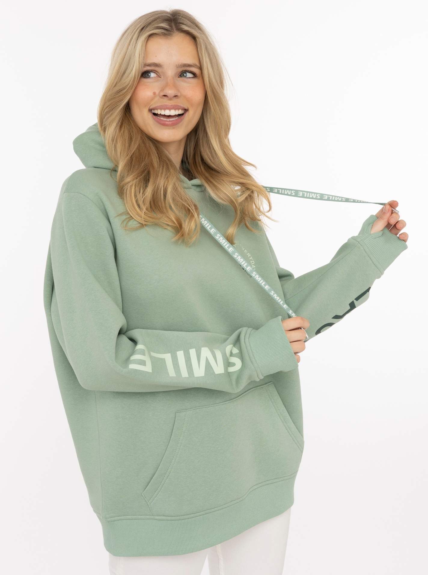 Zwillingsherz Hoodie "SMILE & LAUGH" Print am Arm und Brust, Kapuze mit bedruckter Kordel, Kängurutasche