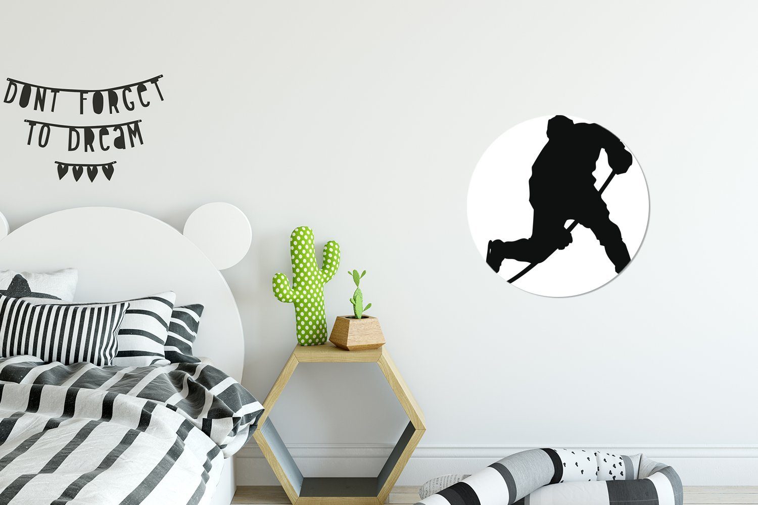 Kreis Forex, Illustration, MuchoWow Gemälde 30x30 in Eishockeyspieler Ein einer dribbelnder Wohnzimmer, cm Rundes (1 Wanddekoration St), Wandbild,