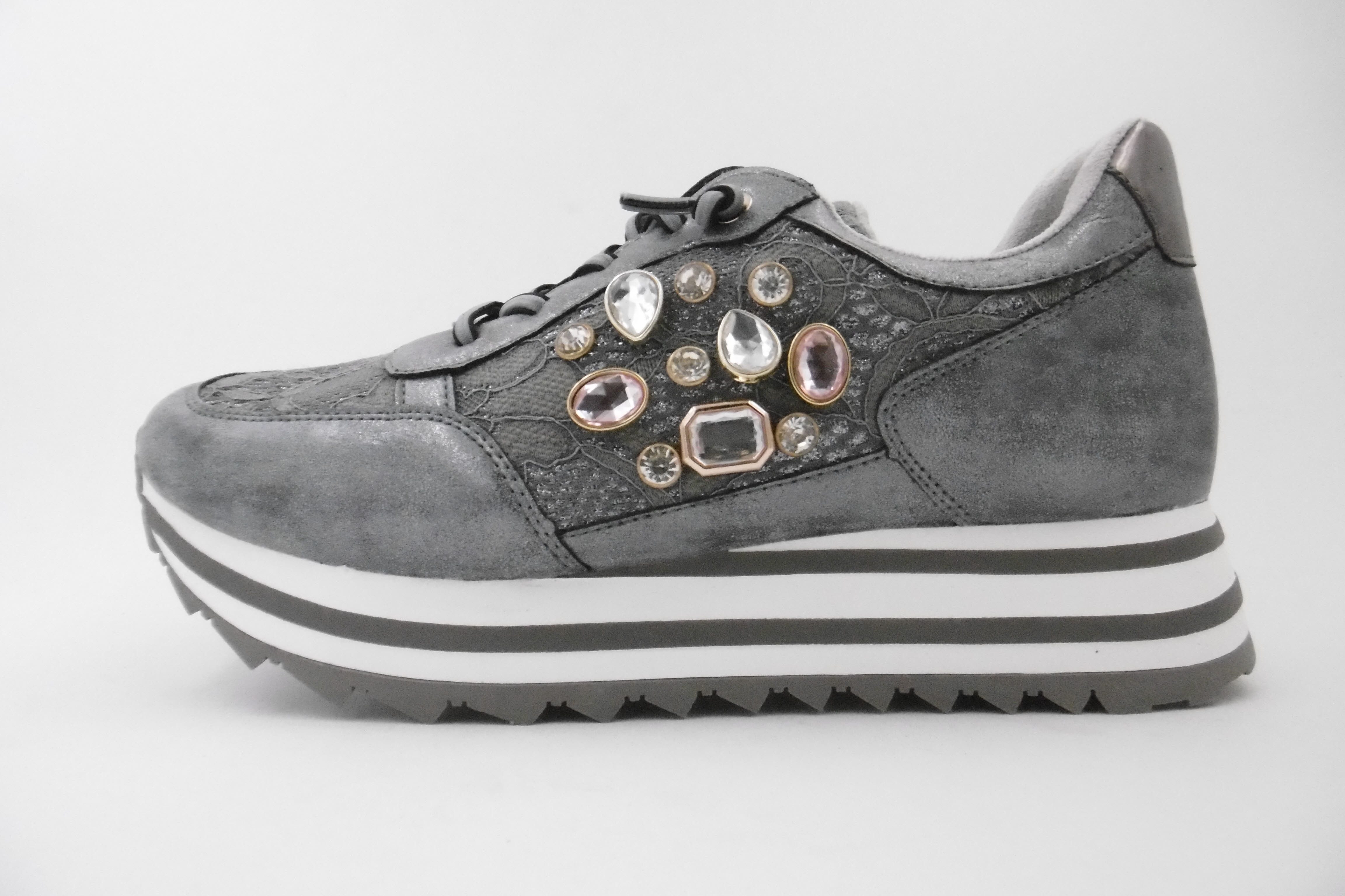 CM Laufsteg gunmetal Schnürschuh