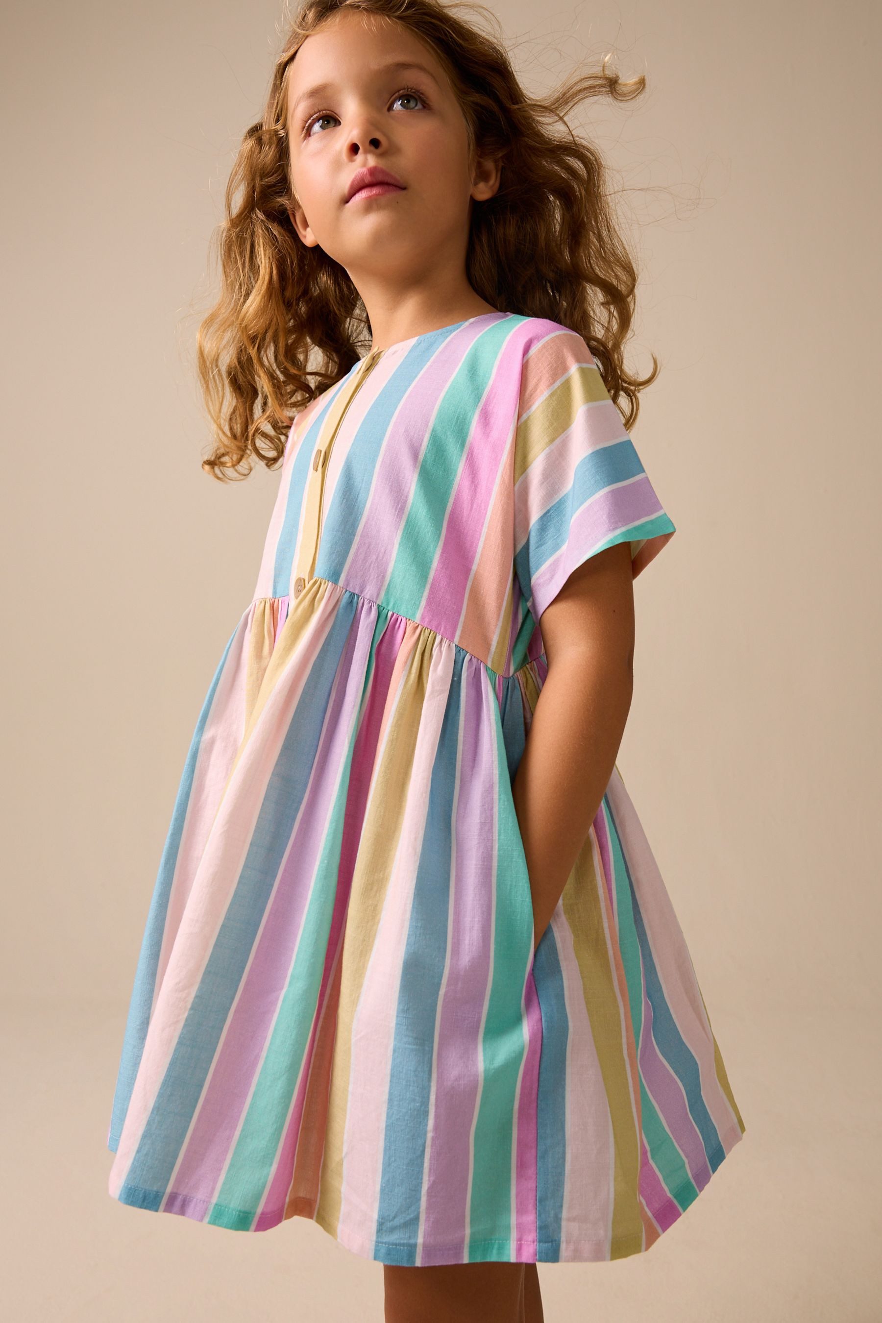 Next Strickkleid Kurzärmeliges, durchgeknöpftes Kleid mit Streifen (1-tlg)