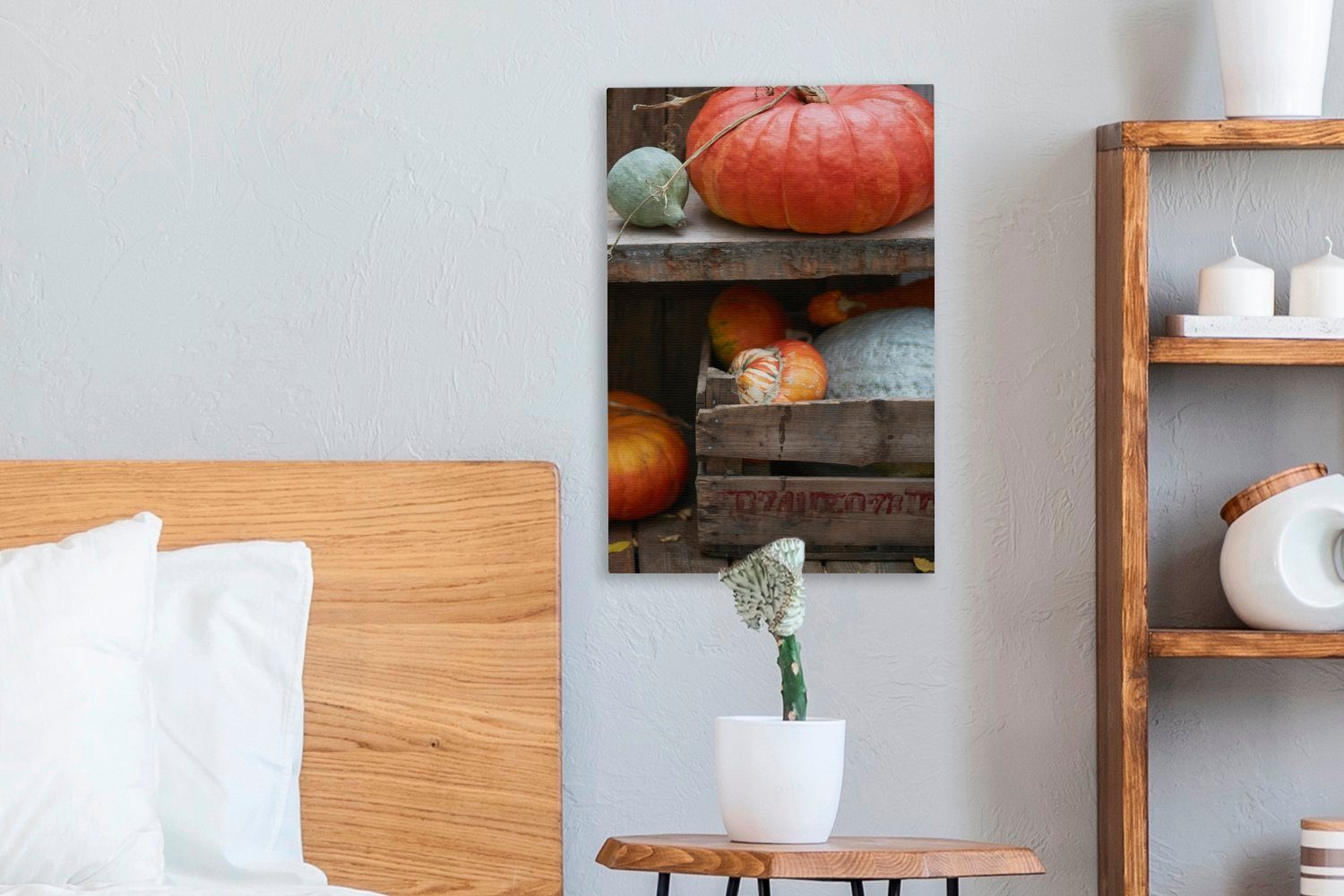 OneMillionCanvasses® Leinwandbild Verschiedene Zackenaufhänger, (1 20x30 inkl. St), einem in Leinwandbild Kürbisse fertig einer cm Holzkiste, und bespannt auf Holzbrett Gemälde