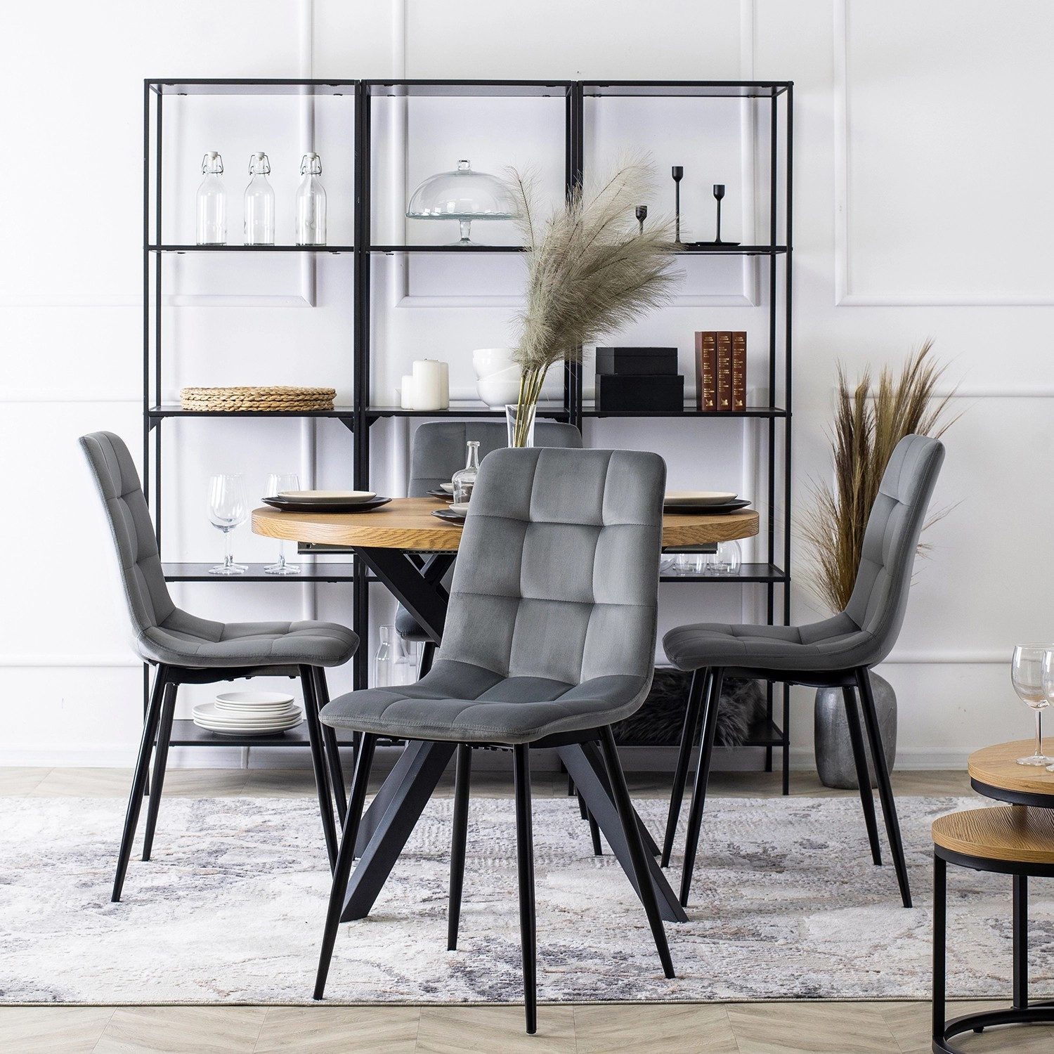 Lookway Polsterstuhl PIK Gepolstertes Stuhl auf schwarzen Beinen günstig online kaufen