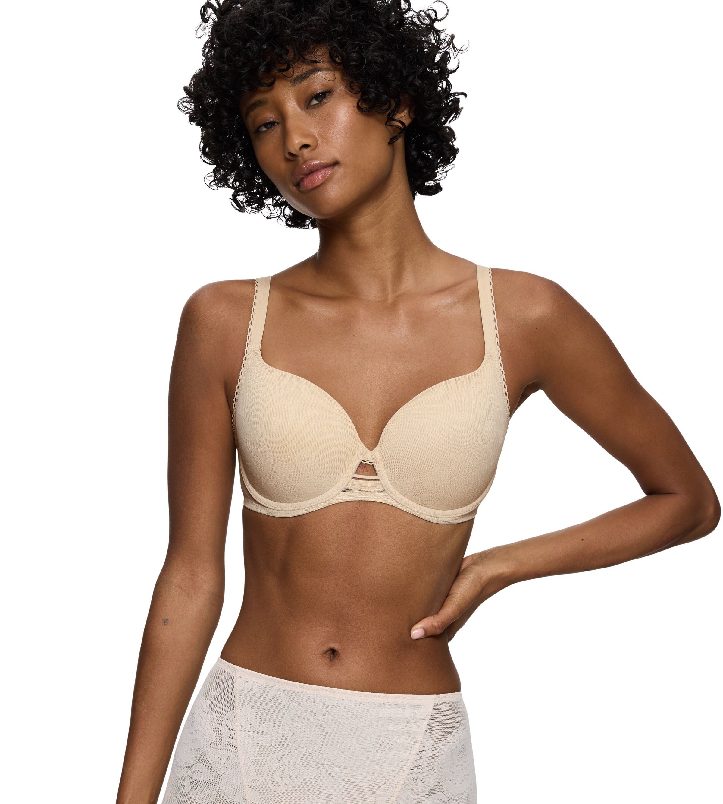 Triumph Bügel-BH Wild Rose Sensation flache formende Spitze, mittlerer Shape-Effekt