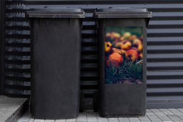 MuchoWow Wandsticker Landdekoration - Herbst - Apfel - Obst (1 St), Mülleimer-aufkleber, Mülltonne, Sticker, Container, Abfalbehälter