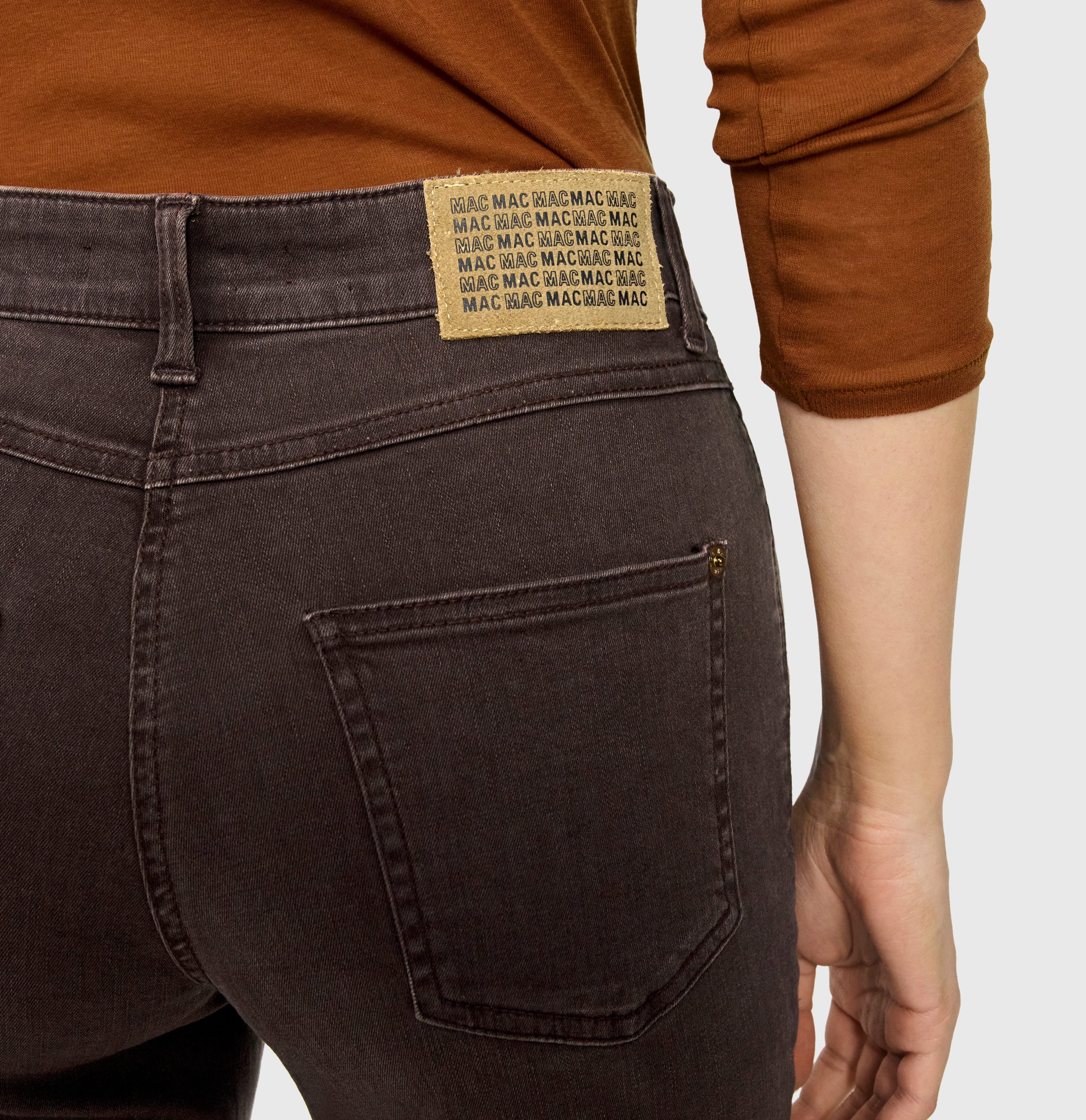 MAC Straight-Jeans MACMELANIE Figurformende Denim-Qualität mit hervorragendem Rücksprung-Verhalten – Bild 4 von 5