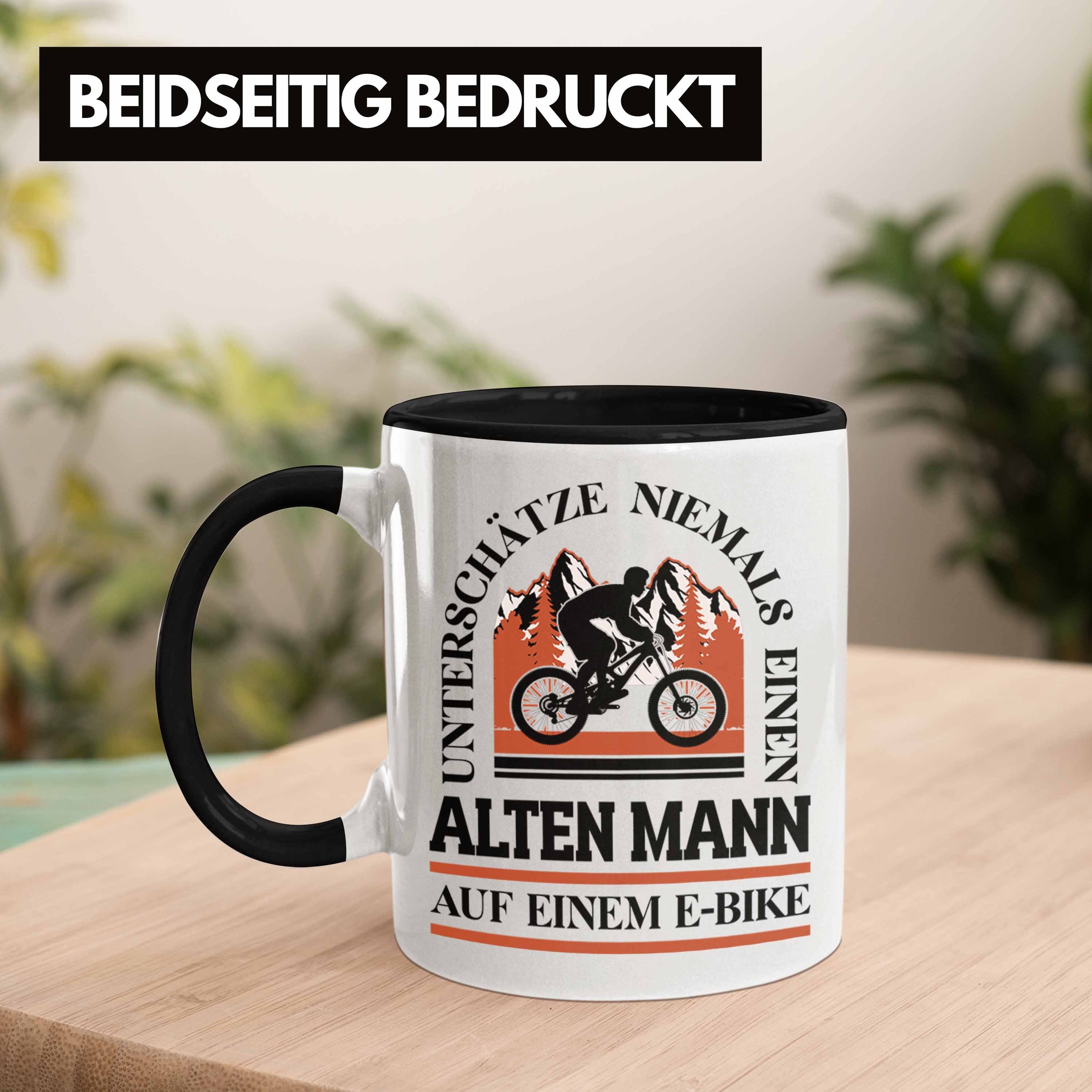 Schwarz Tasse E-Bike Lustige Spruch - Geschenk Trendation mit Kaffeetasse Ebike Geschenke Elektrofahrrad Trendation Rentner Tasse