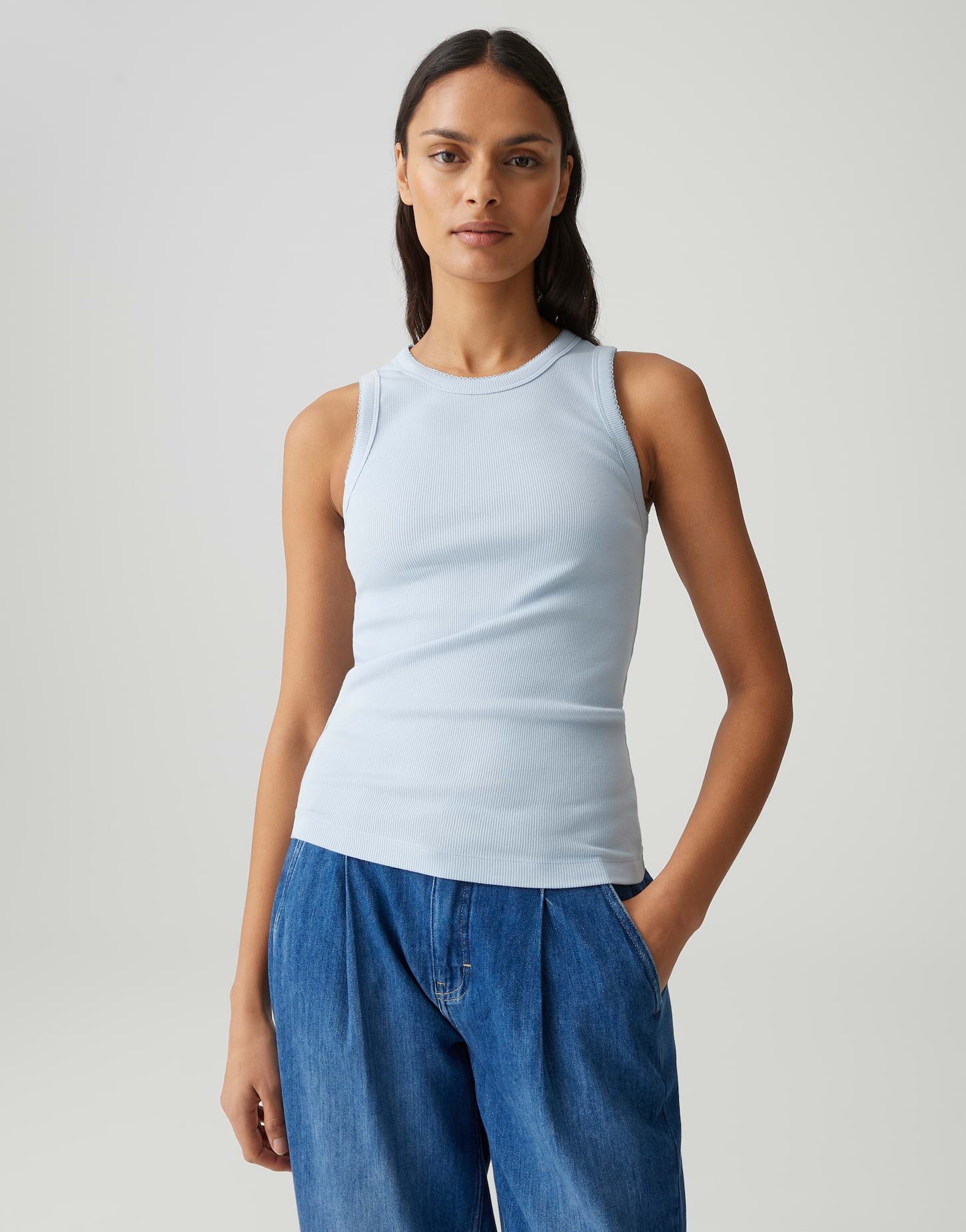 OPUS Tanktop Tanktop mit femininer Spitzenborte Schmale Passform, bogenförm günstig online kaufen